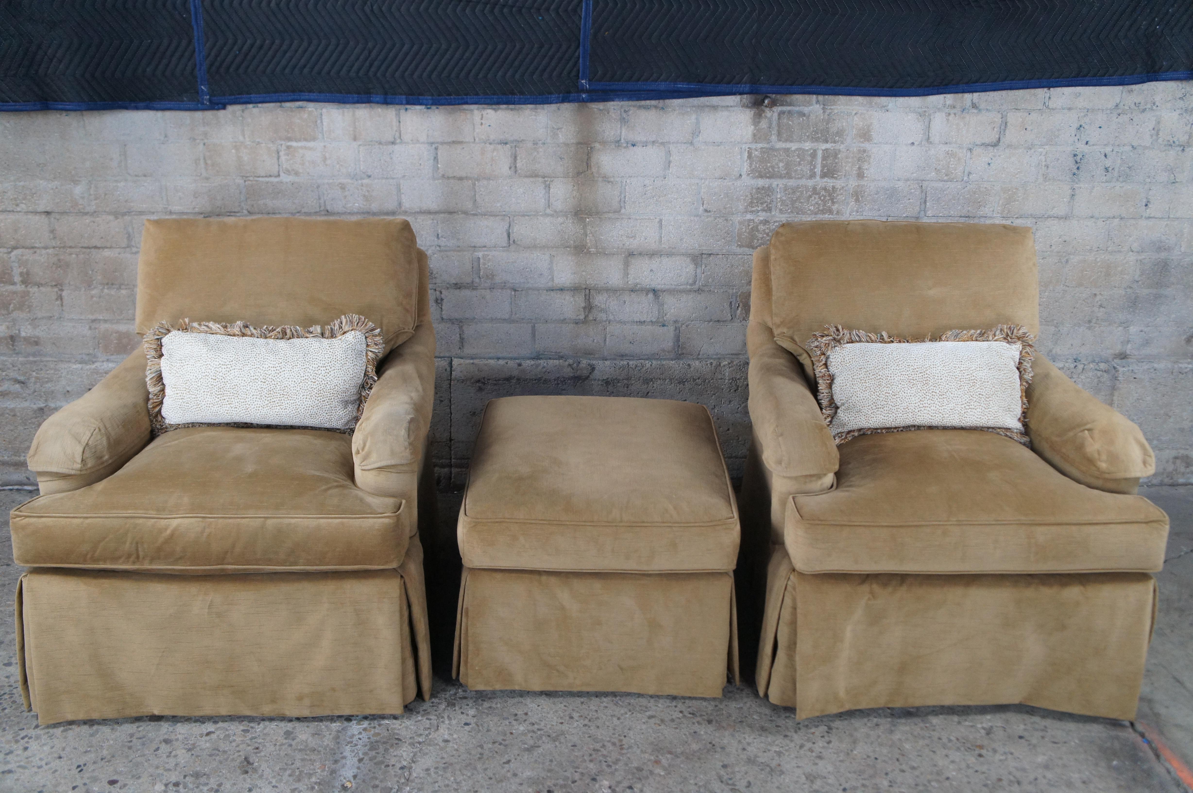 Fauteuils de bibliothèque Swivel Club Lounge de Victor Carlisle en vente 3