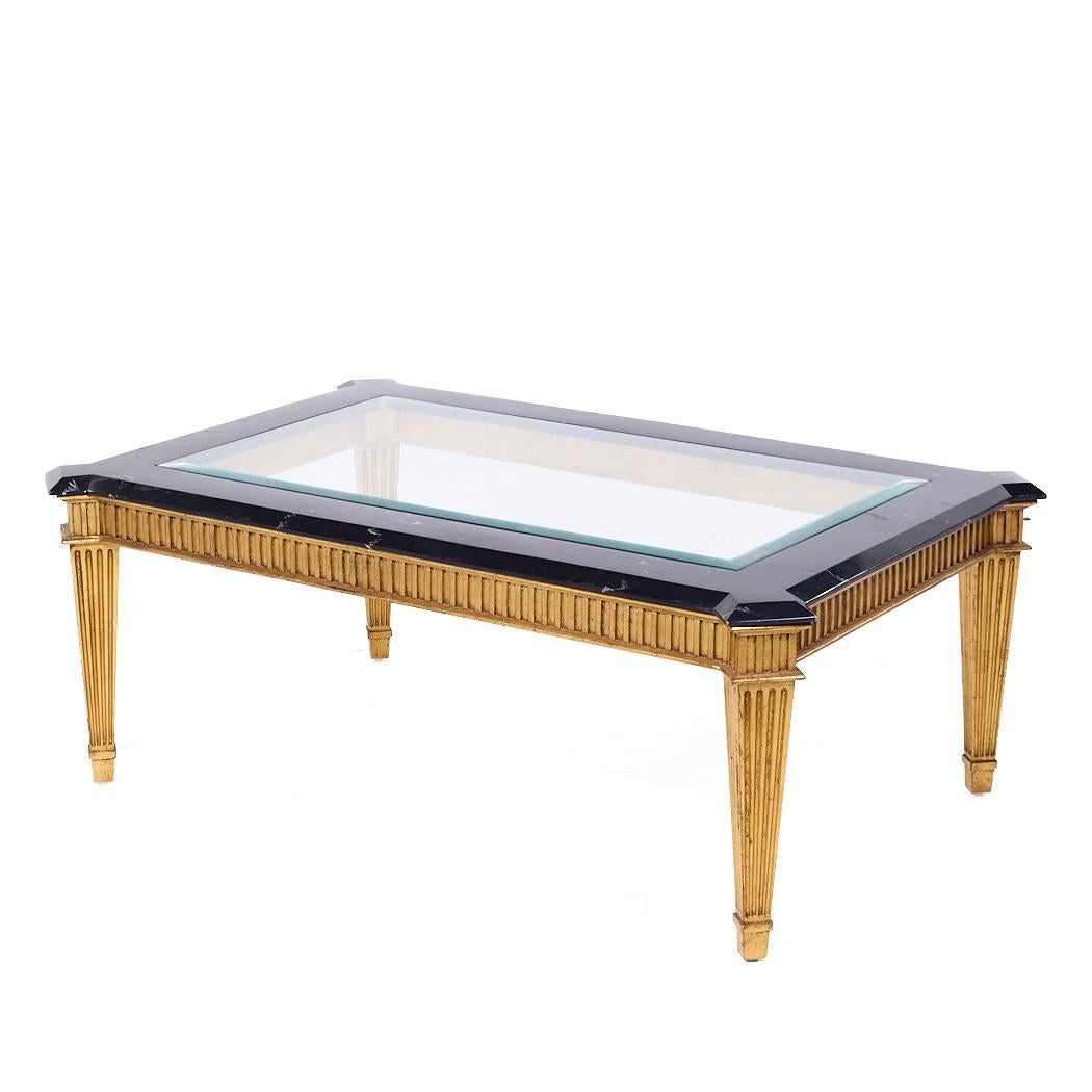 EJ Victor Couchtisch aus Giltwood und Glas (21. Jahrhundert und zeitgenössisch) im Angebot