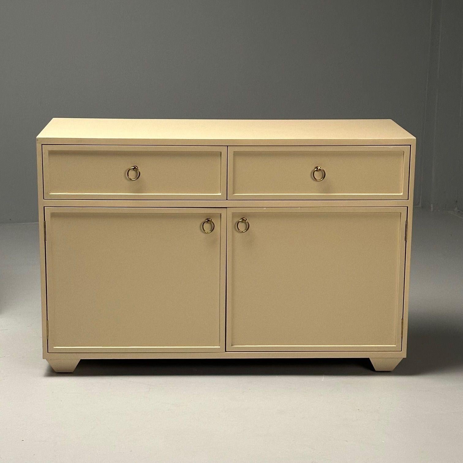 EJ Victor, grandes armoires modernes, laque blanche, buffet Jackie, années 2000 Bon état - En vente à Manhasset, NY