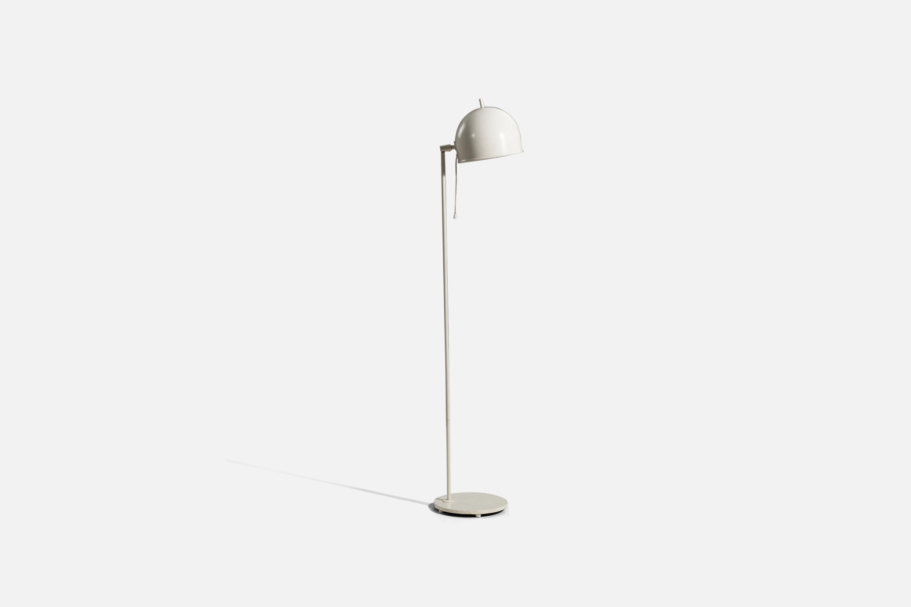 Verstellbare Stehlampe von Eje Ahlgren, weiß lackiertes Metall, Bergbom Schweden, 1970er Jahre (Moderne der Mitte des Jahrhunderts) im Angebot