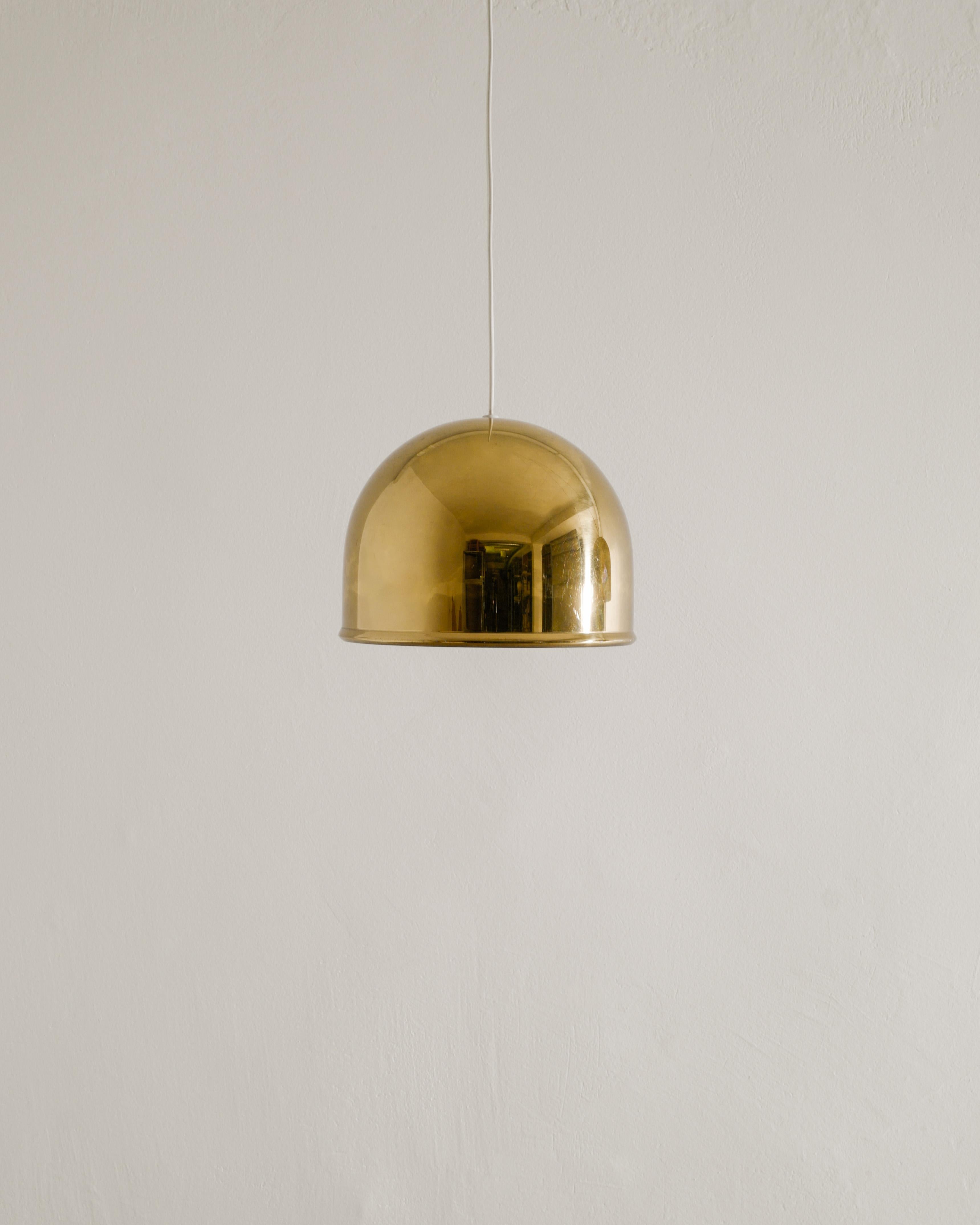 Scandinavo moderno Lampade a sospensione da soffitto in ottone di Eje Ahlgren prodotte da Bergboms, Svezia anni '60 in vendita