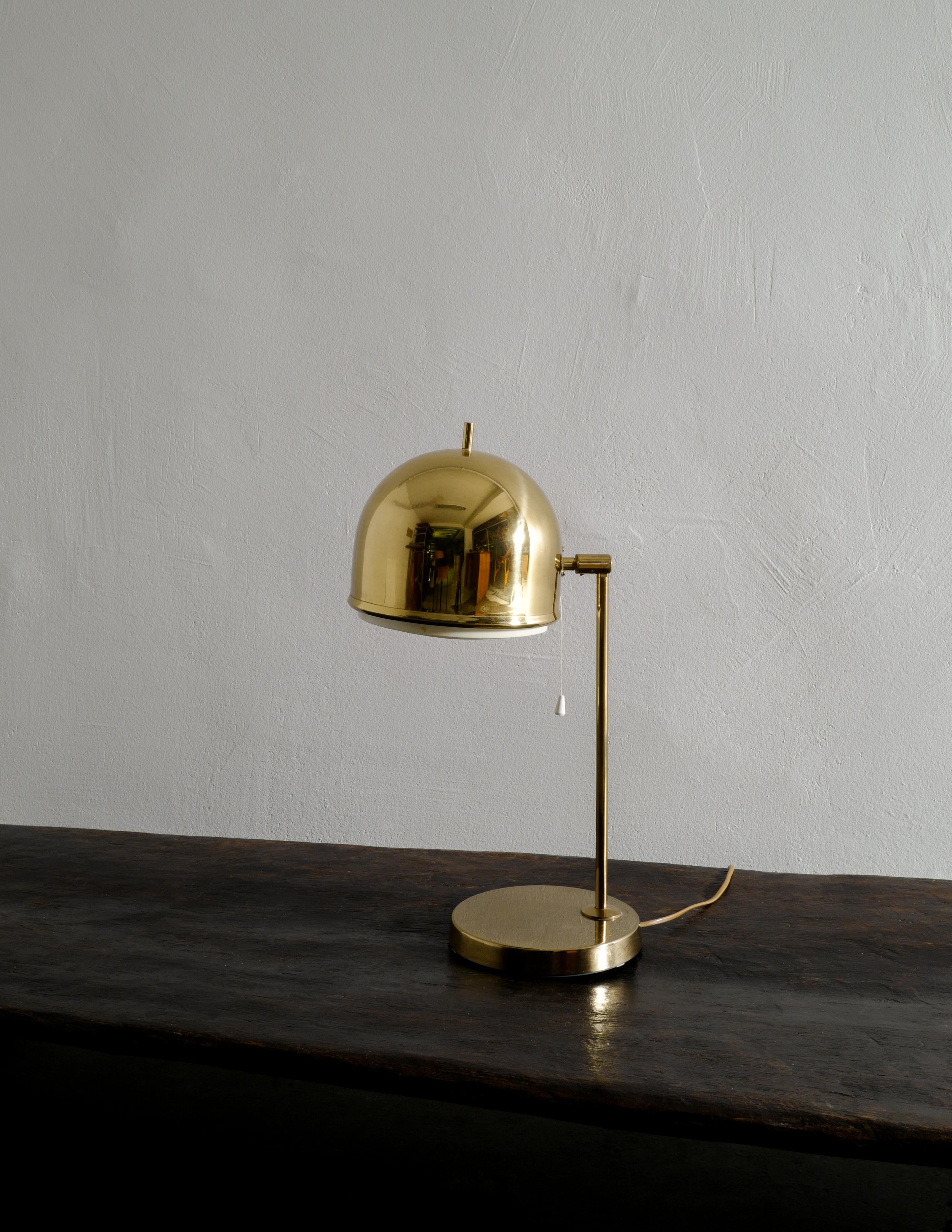 Mid-20th Century Eje Ahlgren Table Lamp 