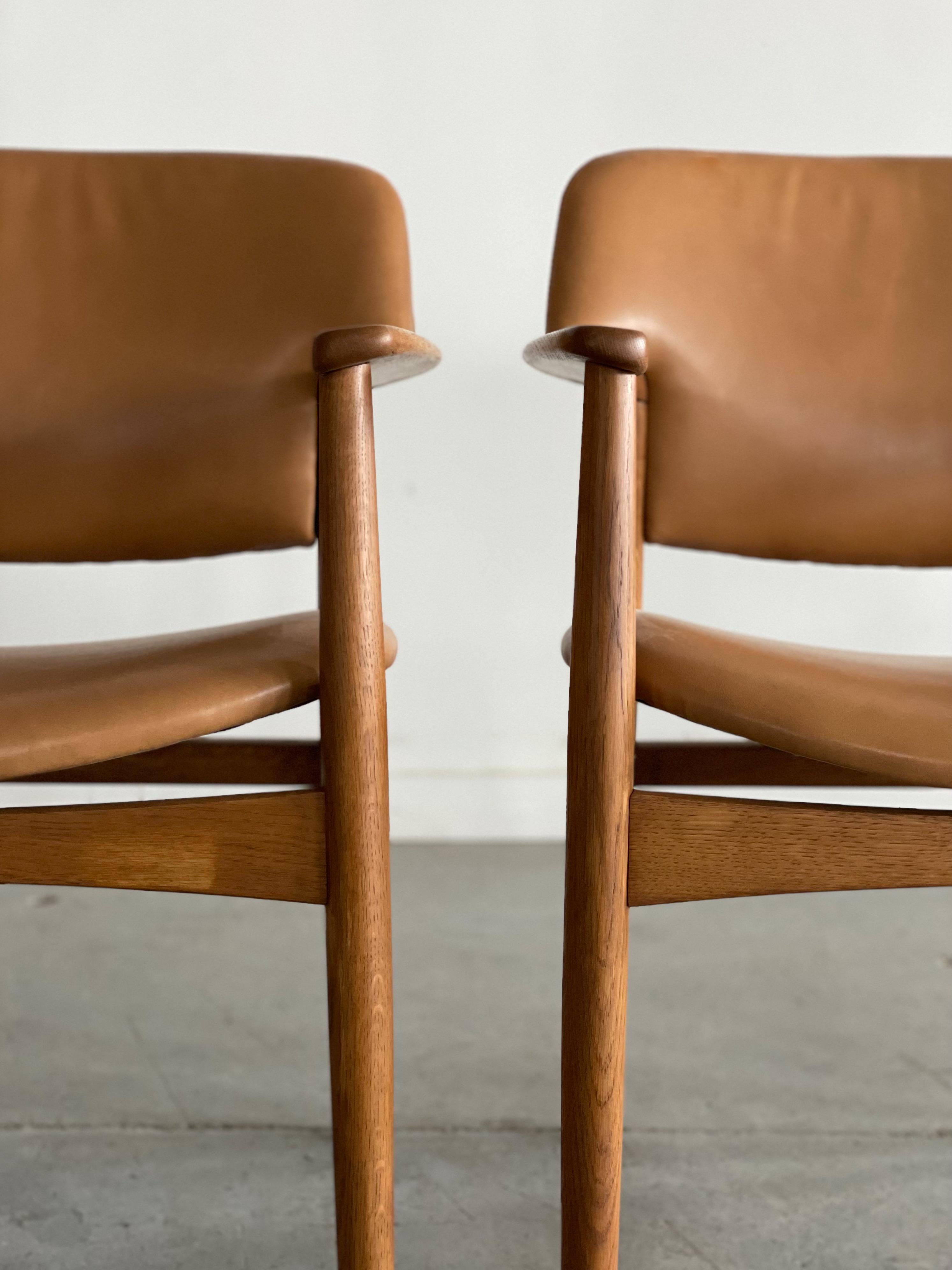 Poltrone Madsen di Ejnar Hansen & Axel Larsen in Oak per Fritz Hansen in vendita 9