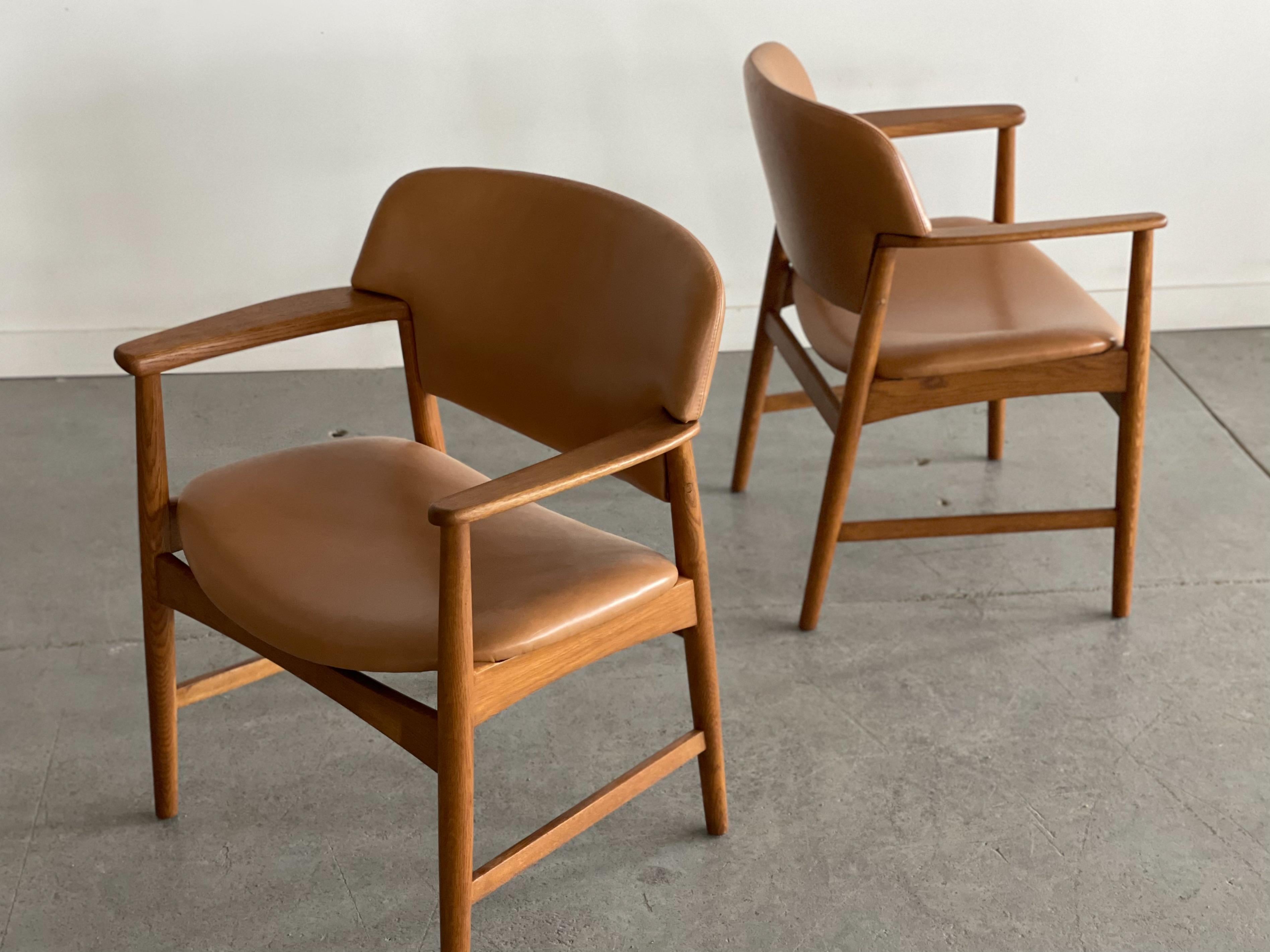 Poltrone Madsen di Ejnar Hansen & Axel Larsen in Oak per Fritz Hansen In condizioni buone in vendita a Winnipeg, MB