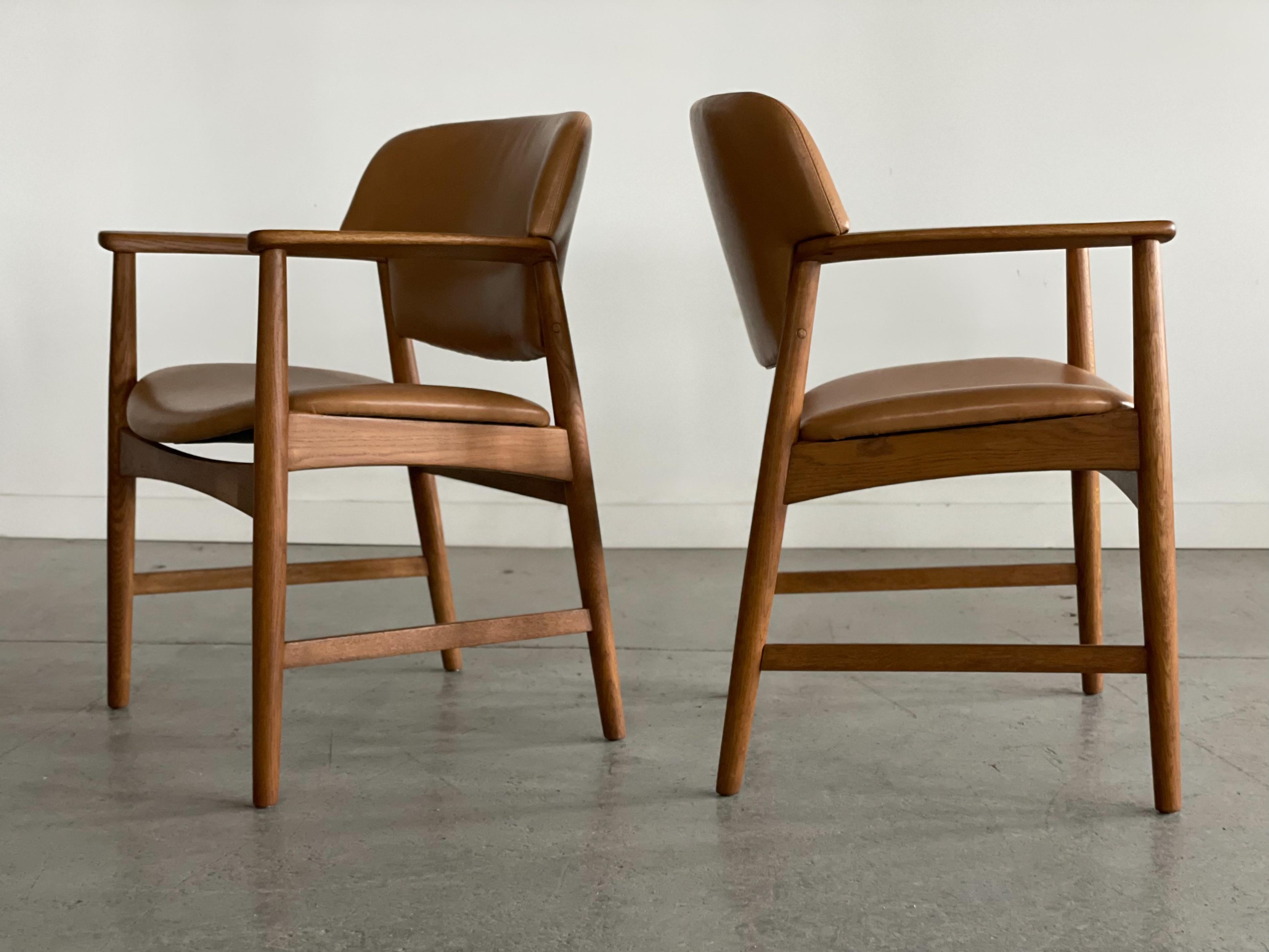 Poltrone Madsen di Ejnar Hansen & Axel Larsen in Oak per Fritz Hansen in vendita 1