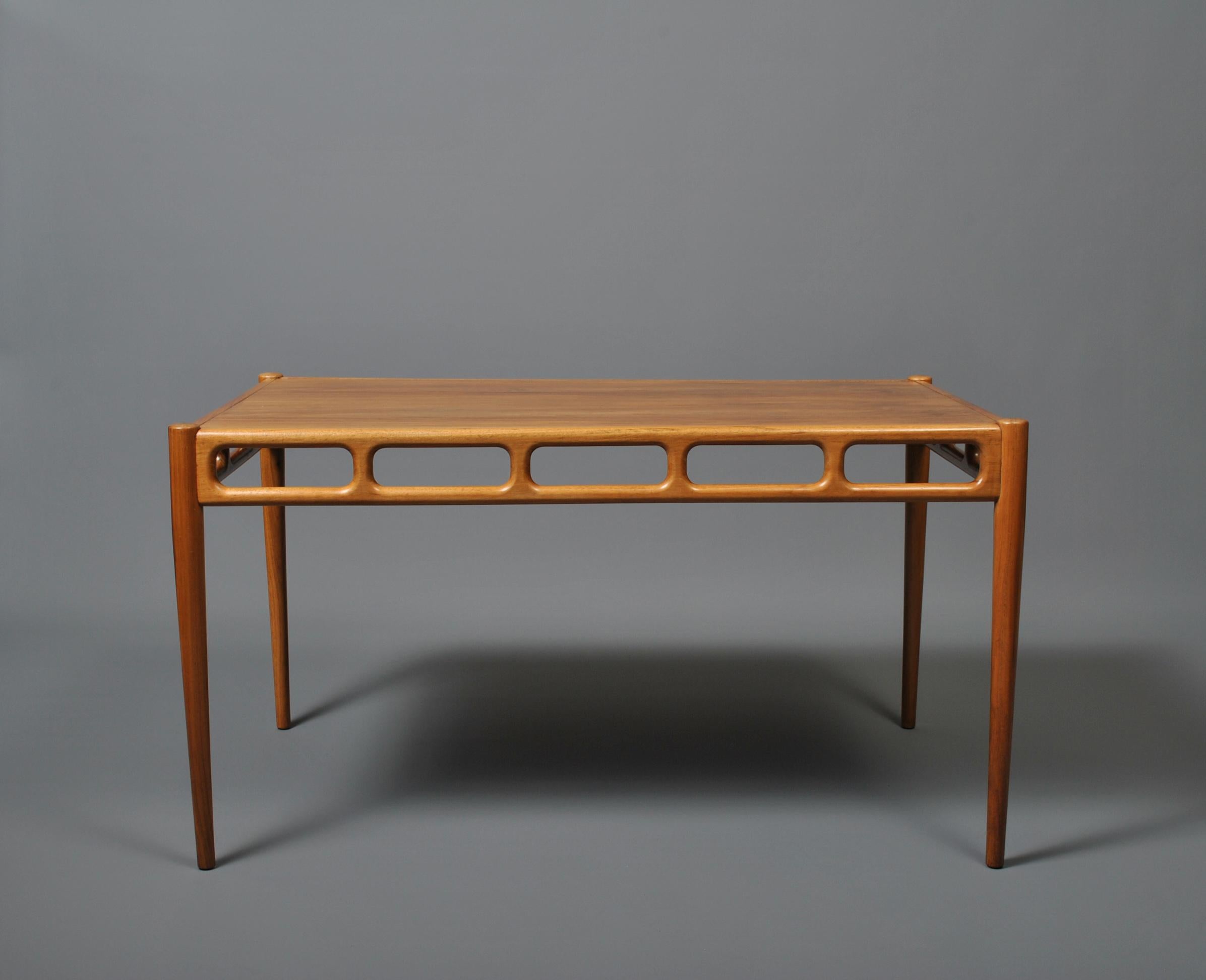Ejnar Pedersen Sofa Table, Denmark, 1950’s In Good Condition In London, GB