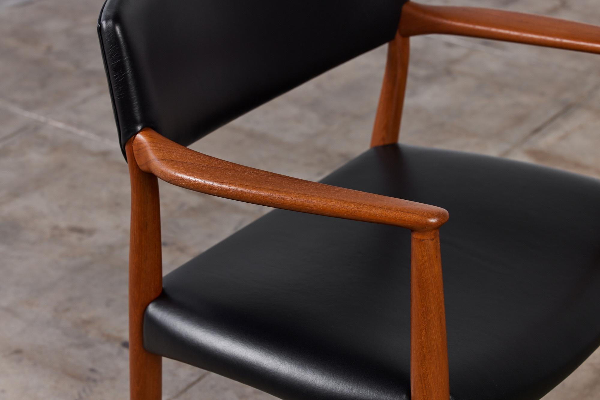 Ejner Larsen & Aksel Bender Madsen Leather & Teak Chair for Willy Beck For Sale 6