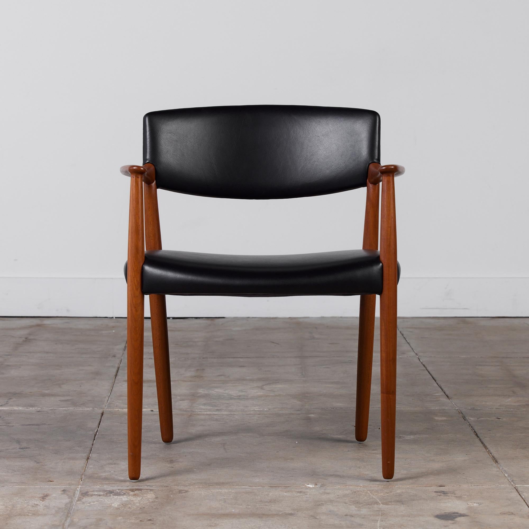 Mid-Century Modern Ejner Larsen & Aksel Bender Madsen Leather & Teak Chair for Willy Beck For Sale