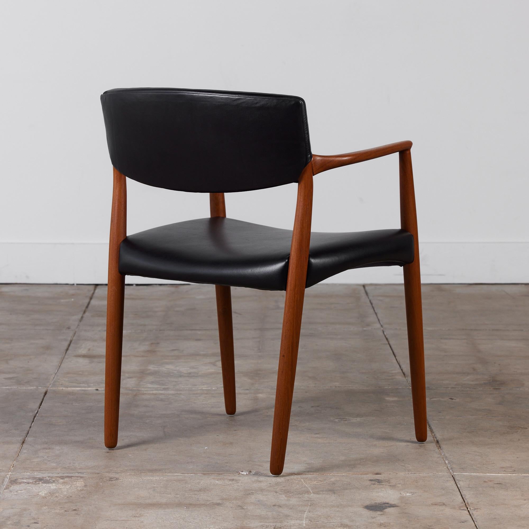 Mid-20th Century Ejner Larsen & Aksel Bender Madsen Leather & Teak Chair for Willy Beck For Sale