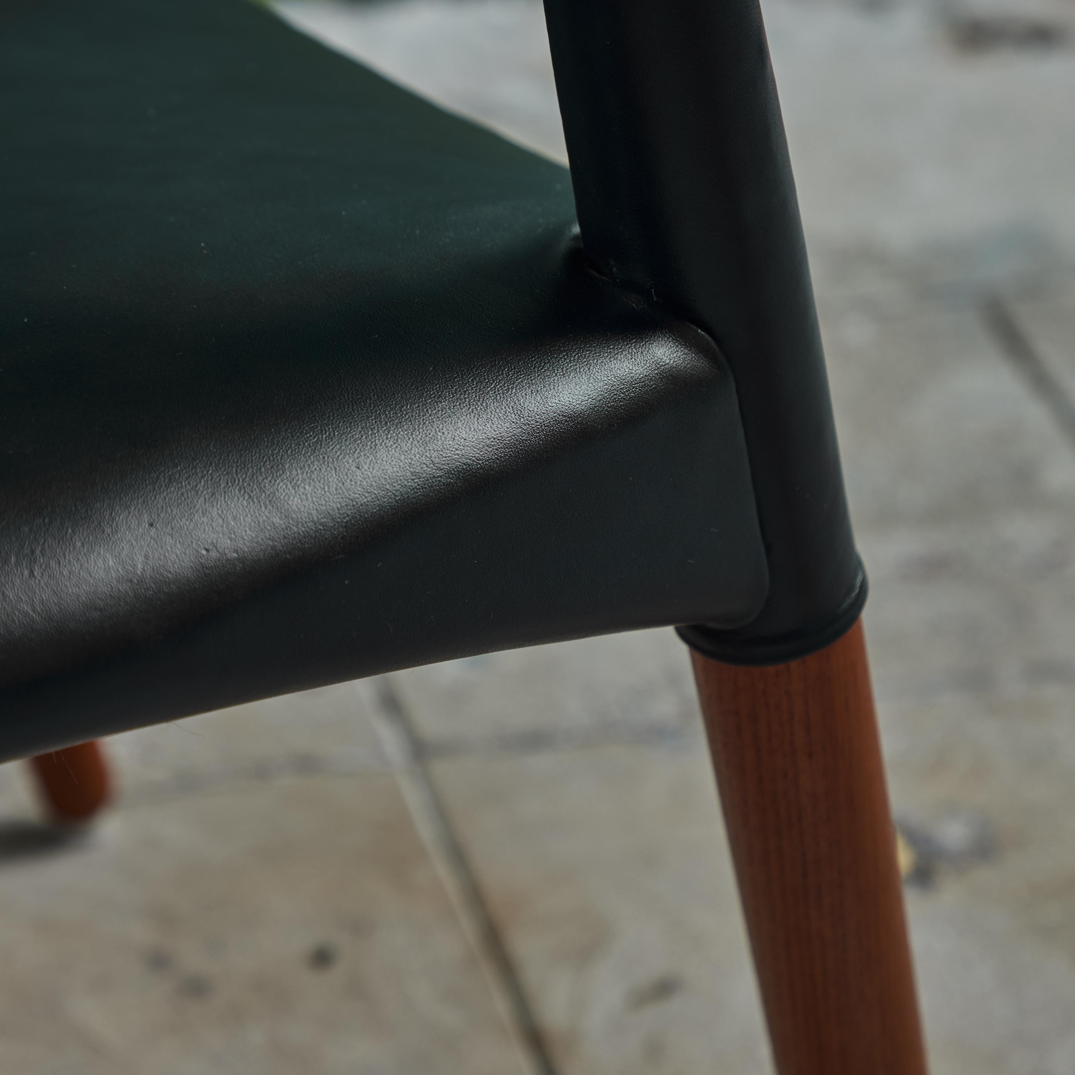 Ejner Larsen & Aksel Bender Madsen Leather Wrapped Teak Chair for Willy Beck For Sale 4