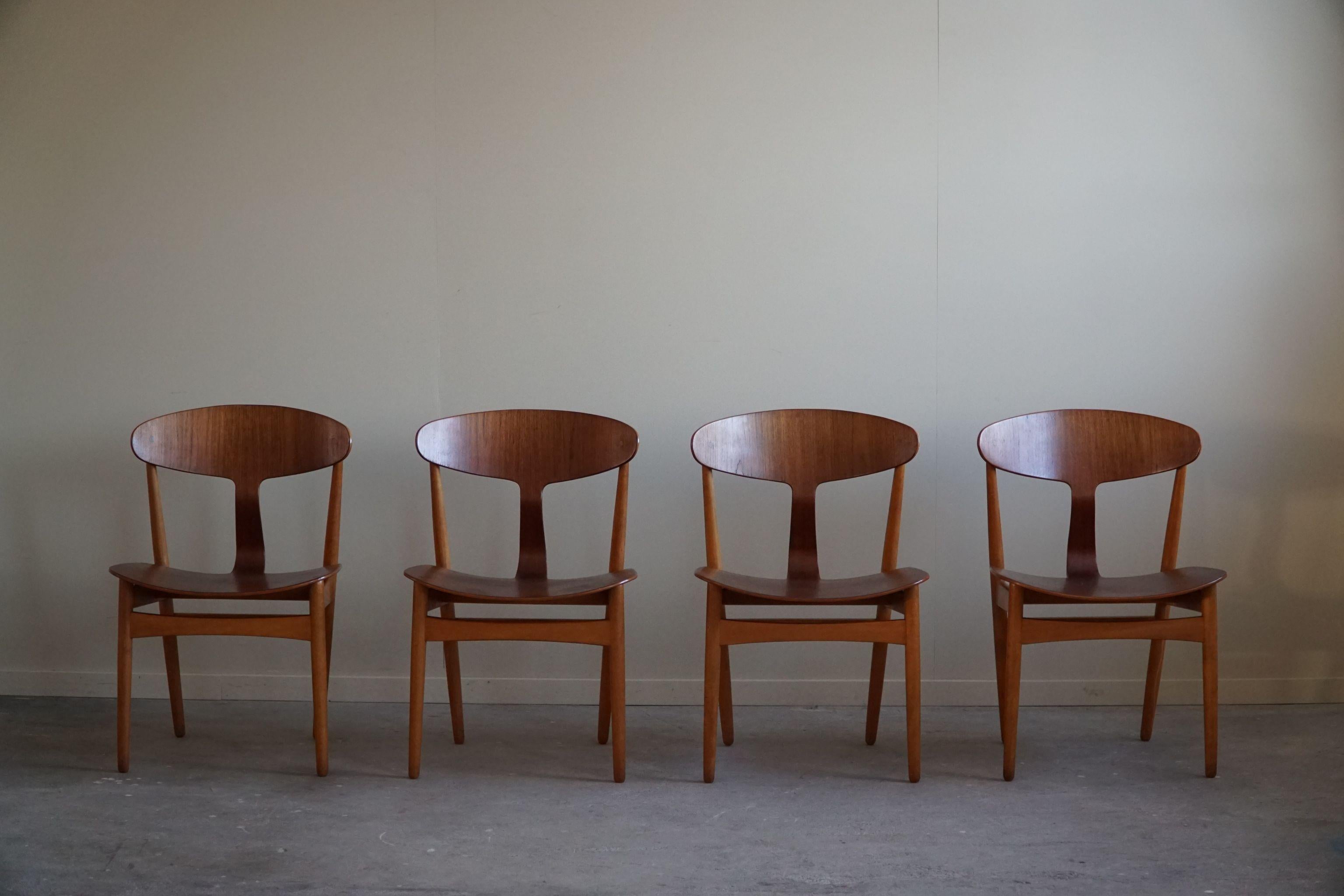 Ejner Larsen & Aksel Bender Madsen, Set of 4 Chairs, Danish Mid Century, 1954 In Good Condition For Sale In Odense, DK