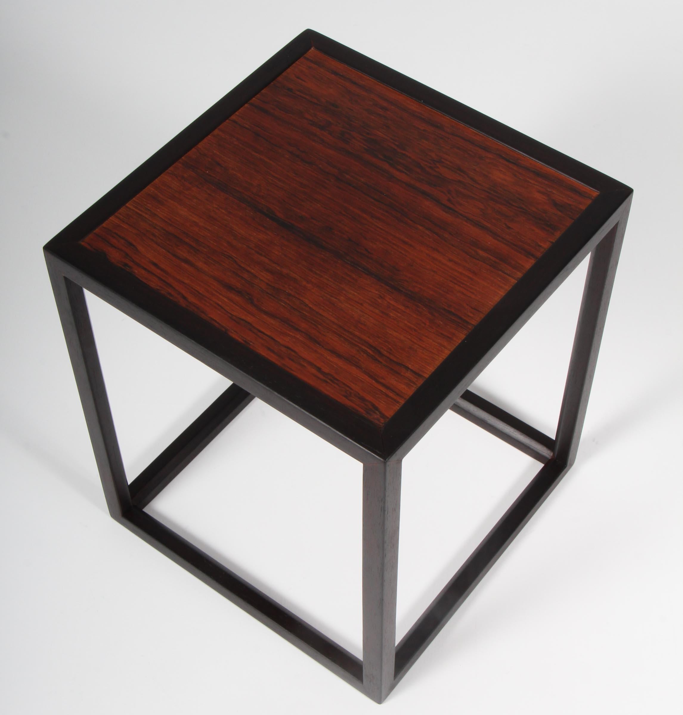 Ejner Larsen & Aksel Bender Madsen side table in rosewood.

Made by Cabinetmaker Willy Beck.