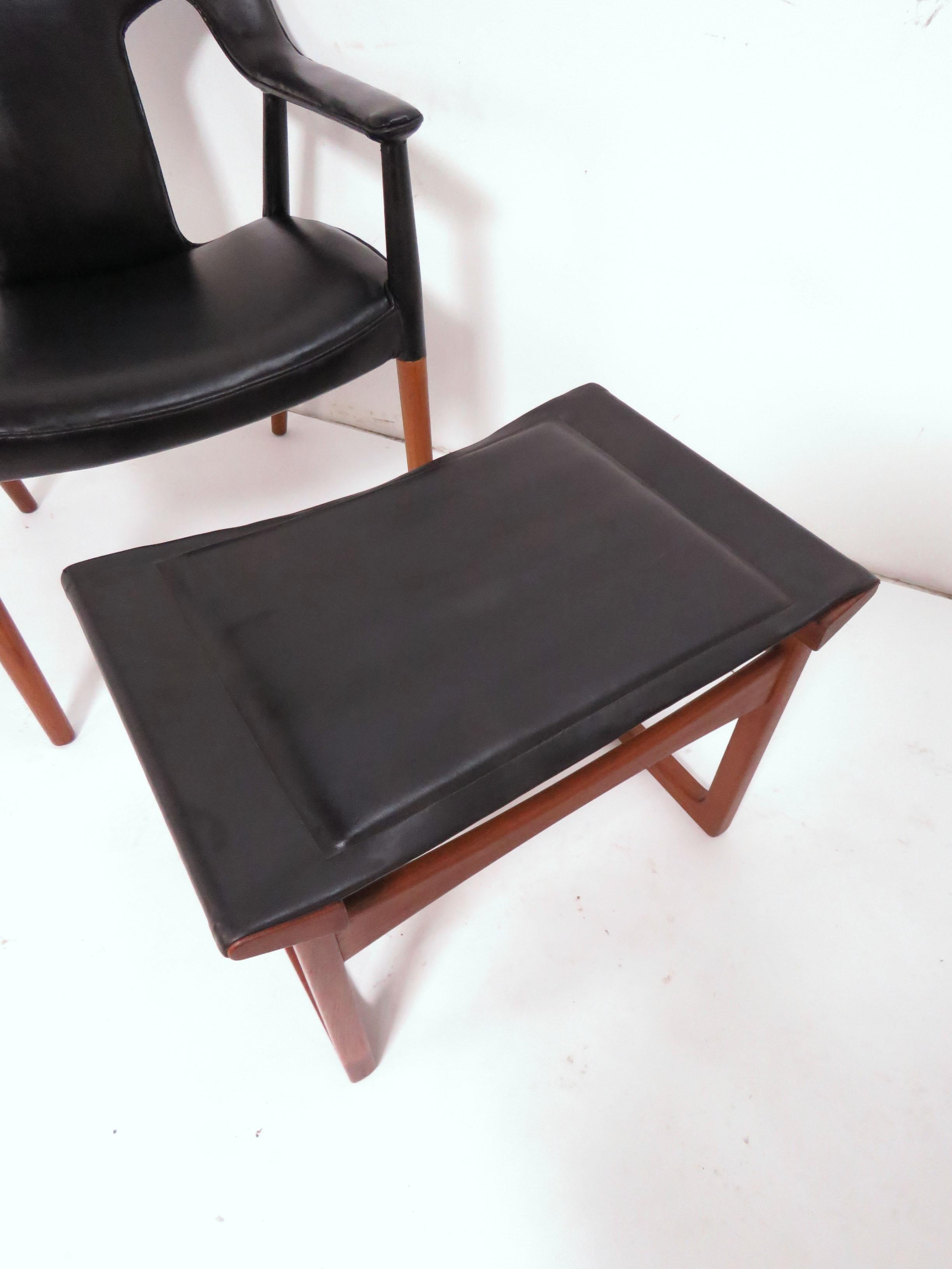 Ejner Larsen and A. Bender Madsen Danish Teak Lounge Chair and Ottoman Set For Sale 9