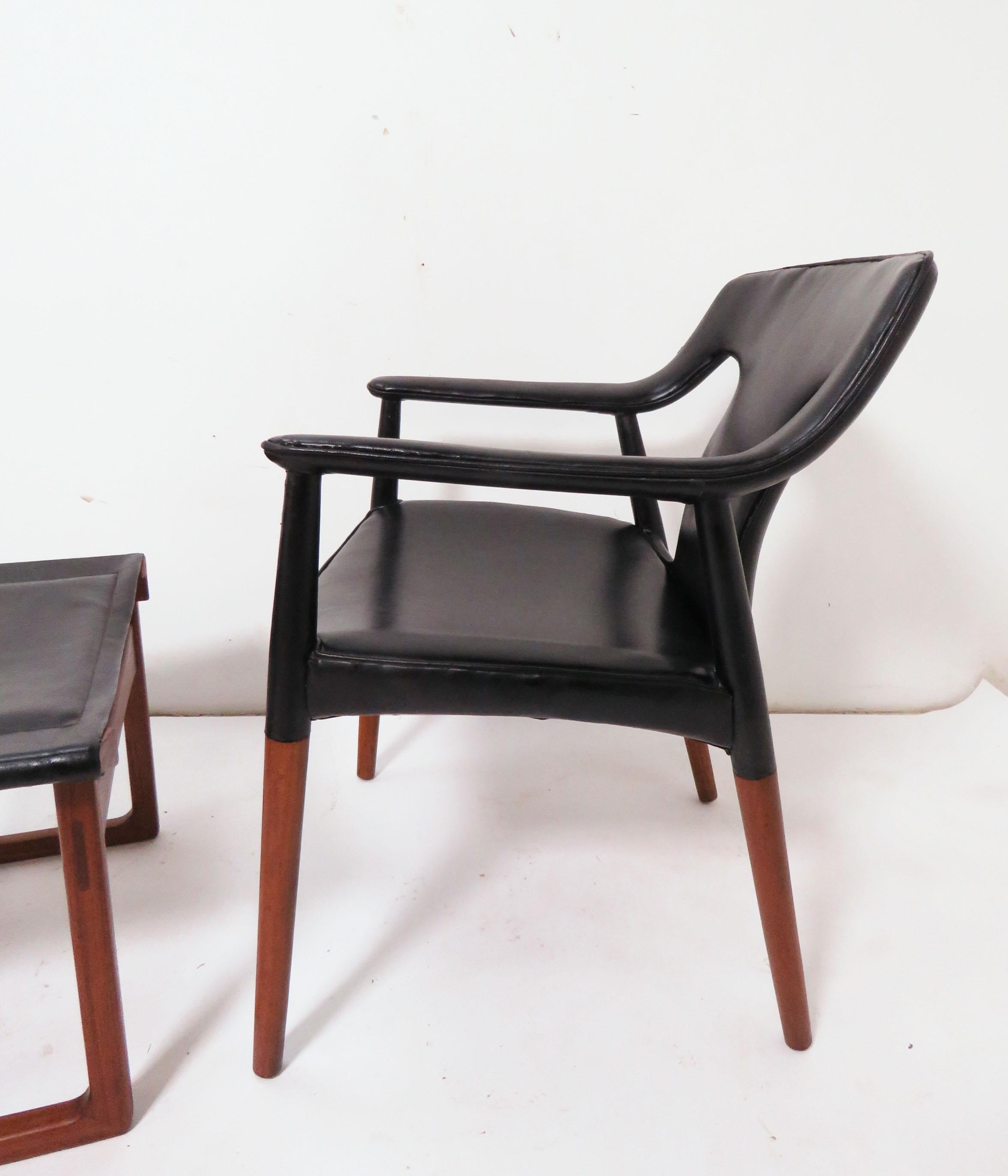 Ejner Larsen and A. Bender Madsen Danish Teak Lounge Chair and Ottoman Set In Good Condition For Sale In Peabody, MA
