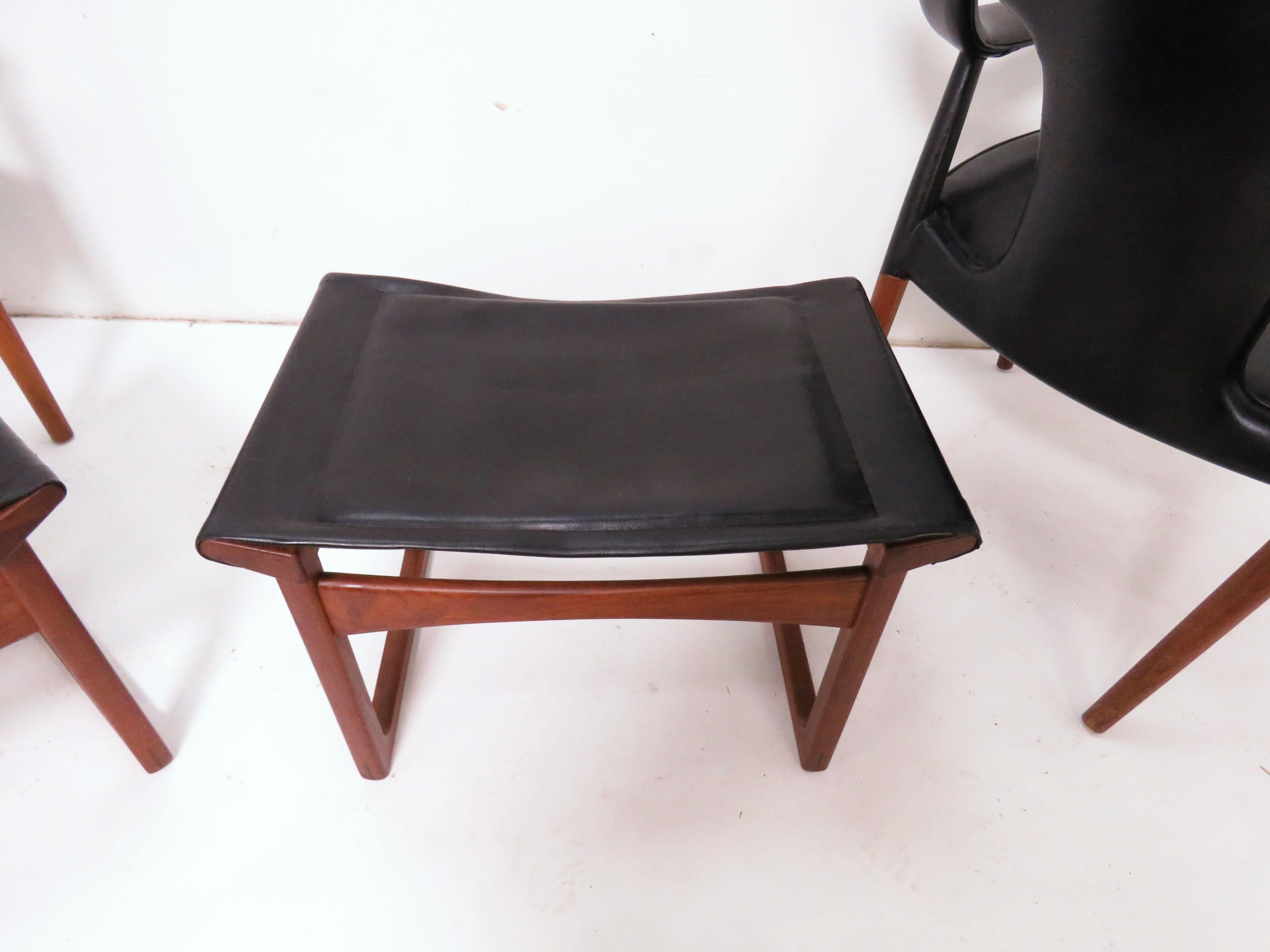 Ensemble chaise longue et repose-pieds danois en teck de Ejner Larsen et A. Bender Madsen en vente 1