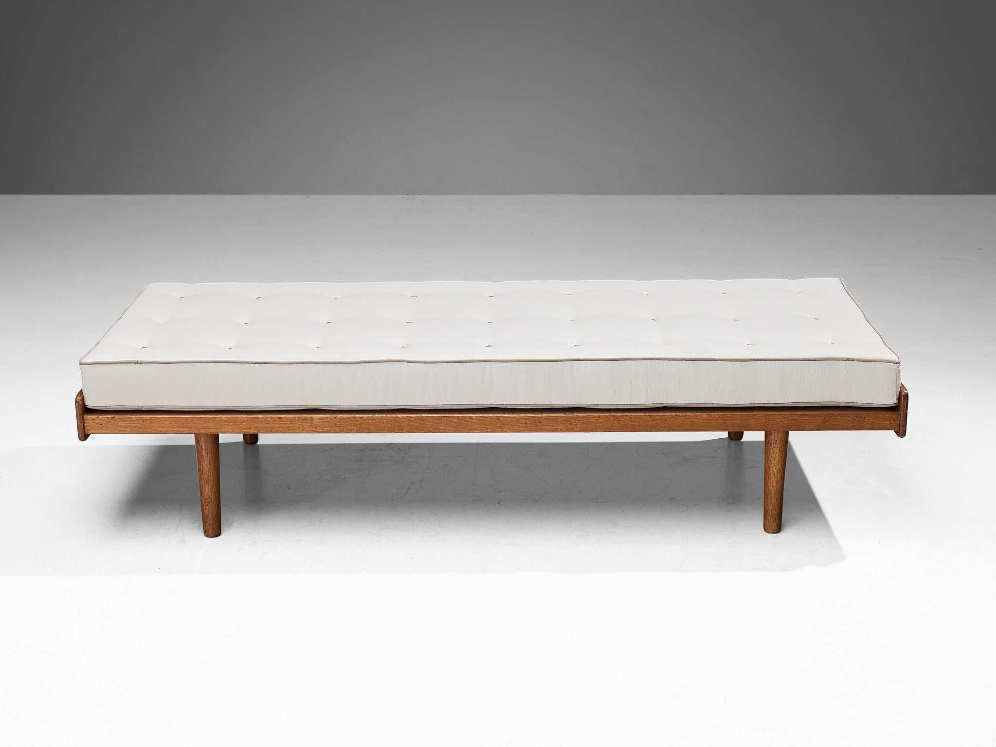 Mid-20th Century Ejvind A. Johansson for FDB Møbler Daybed in Oak  For Sale