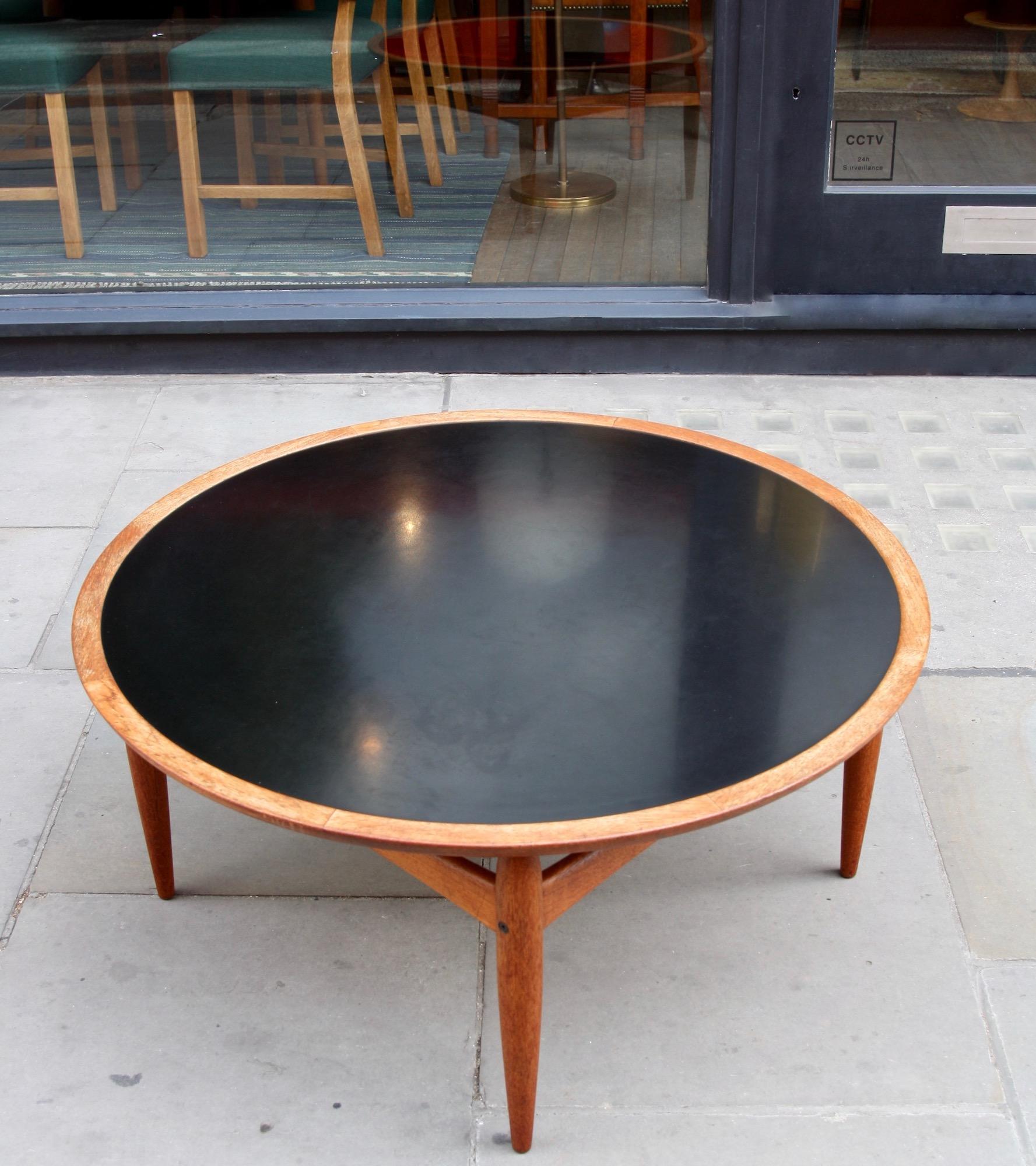 Ejvind A. Johansson Reversable Coffee Table Made by Ludvig Pontoppidan 3