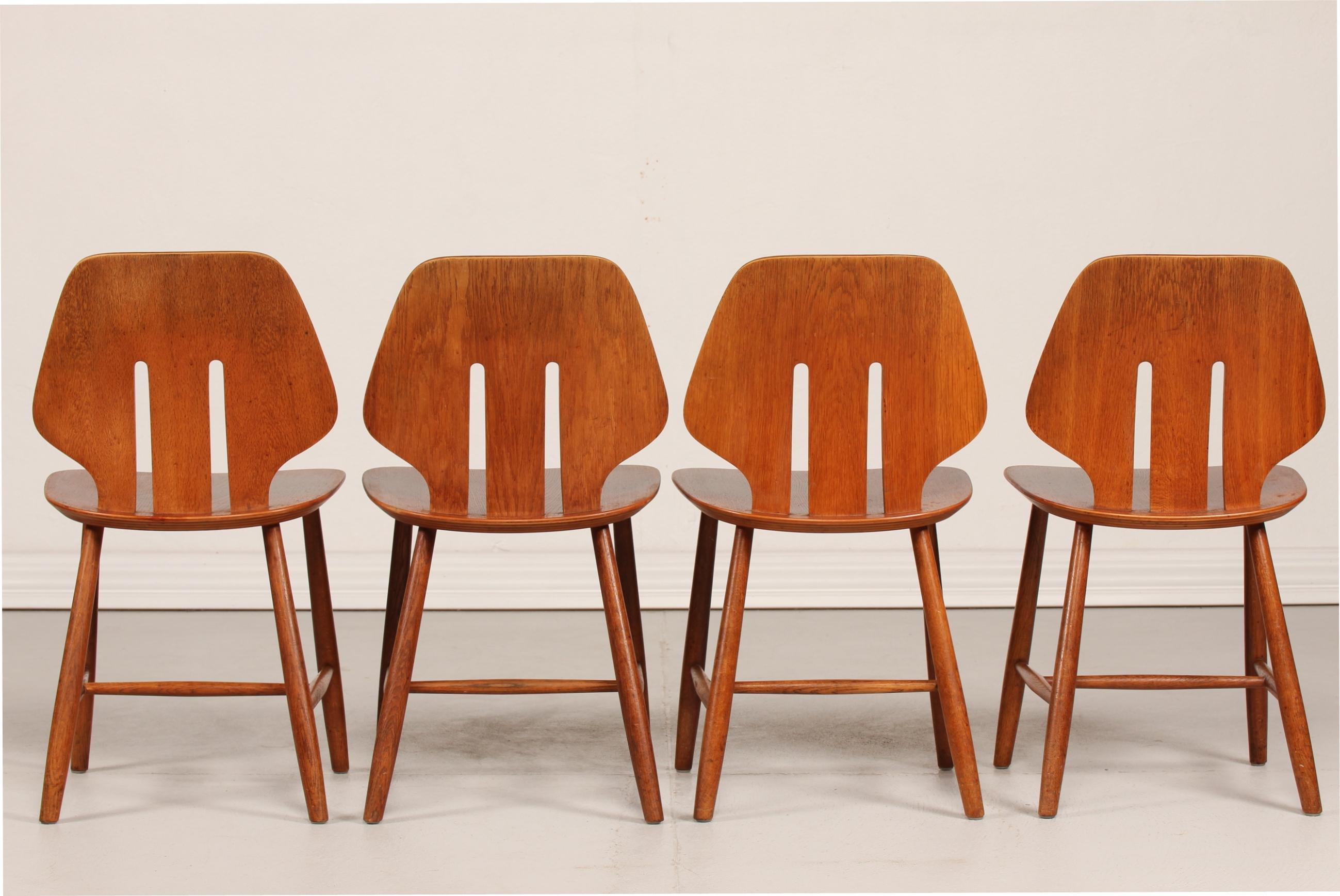 Mid-Century Modern Ejvind A Johansson Set of Four Chairs for FDB Model No. J 67 Made of Oak, 1950s