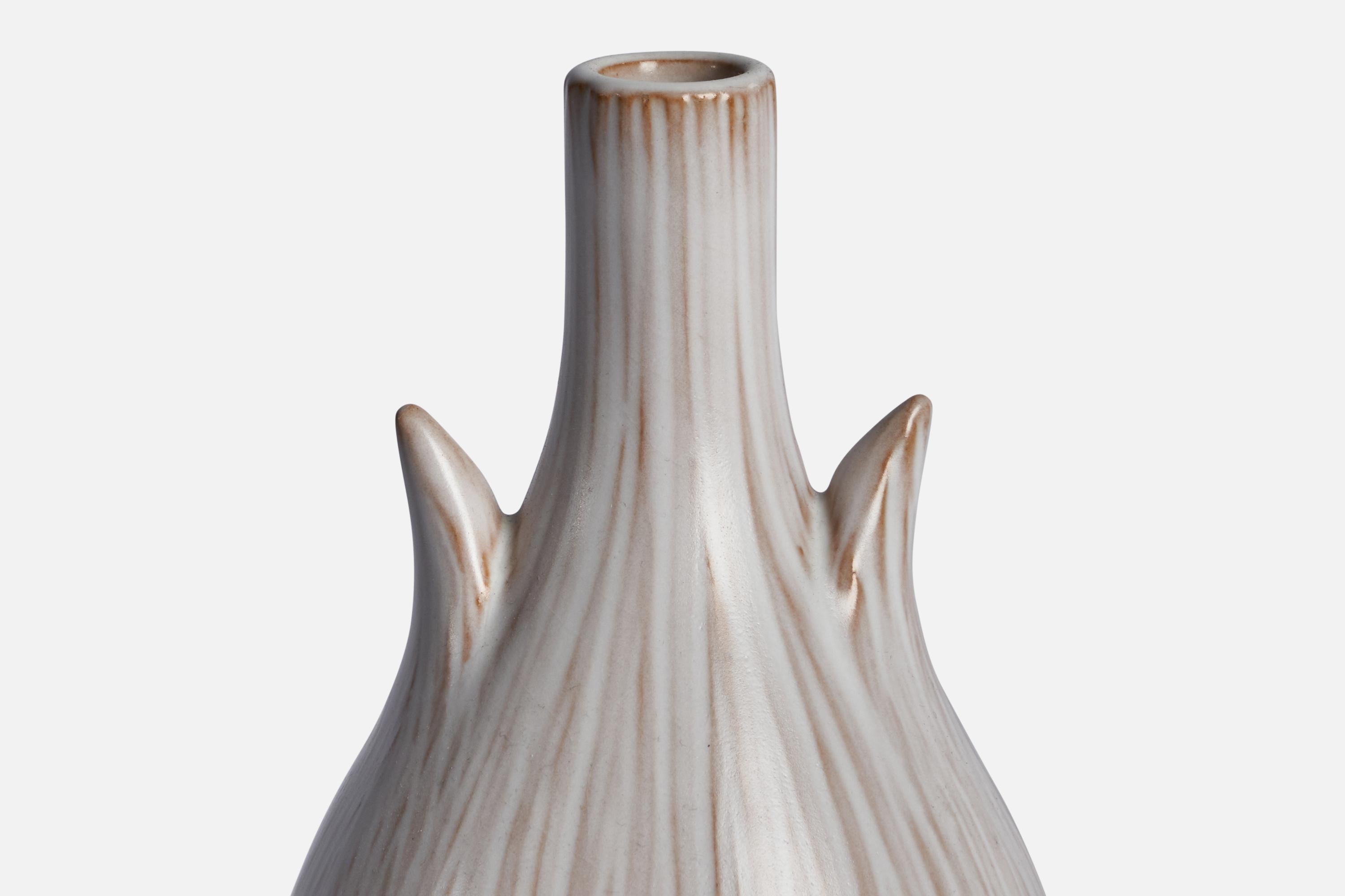 Ejvind Nielsen, Vase, Stoneware, Denmark, 1960s In Good Condition For Sale In High Point, NC