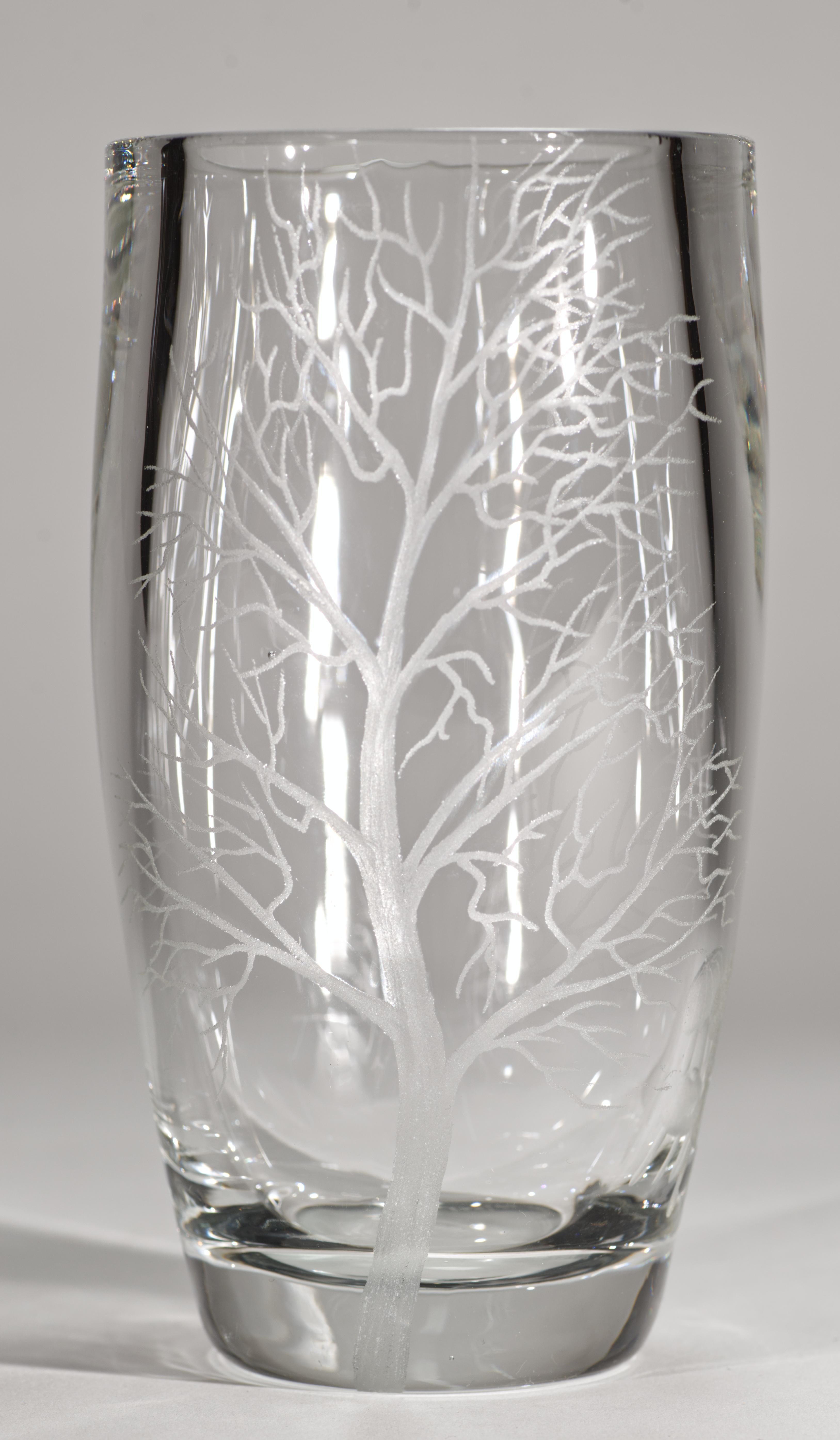 XX secolo Vaso di cristallo inciso Ekenäs Sweden, si illumina ai raggi UV in vendita