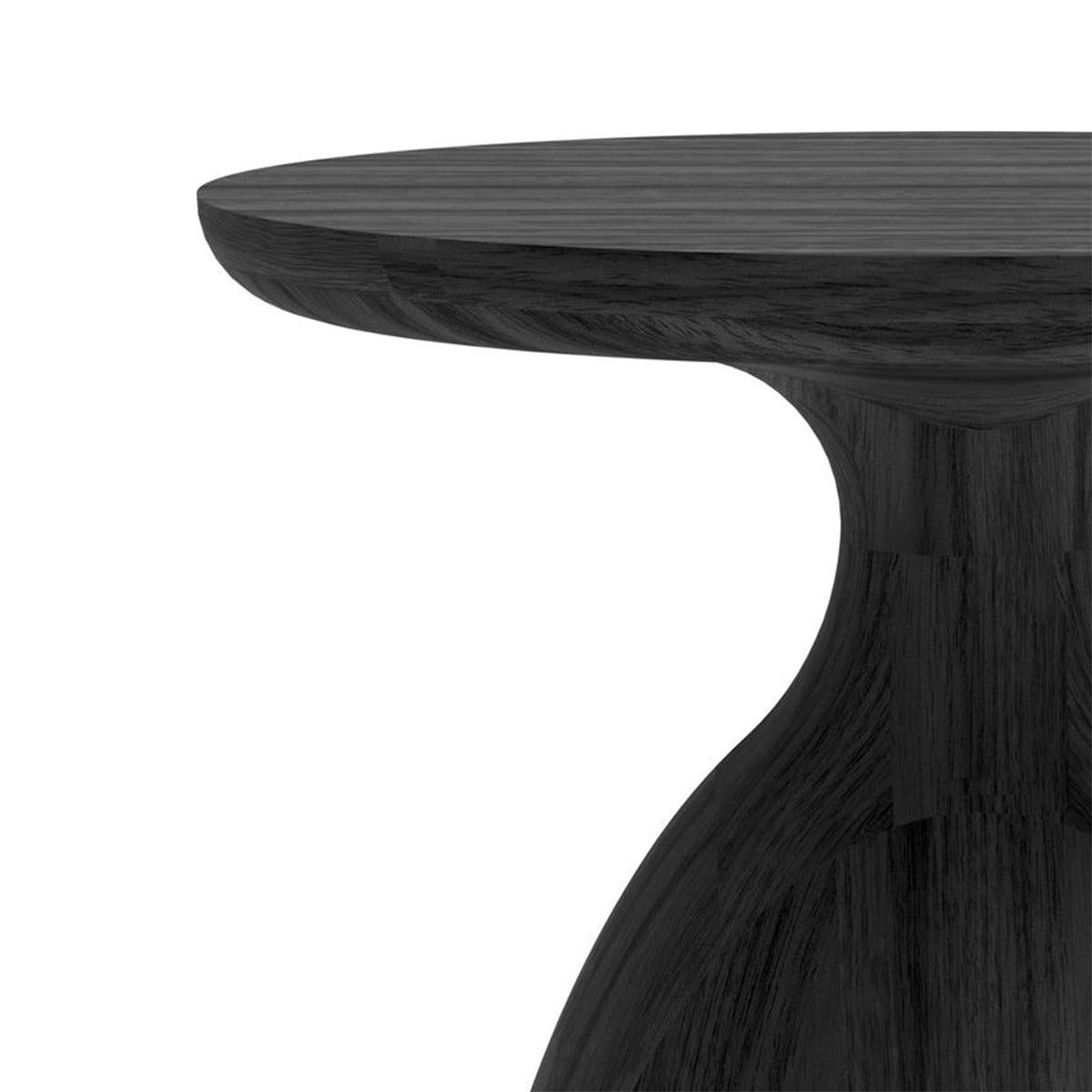 Side Table Eko Black Large with all structure in
solid teak in black stained finish. Teak with water 
repellent treatment.