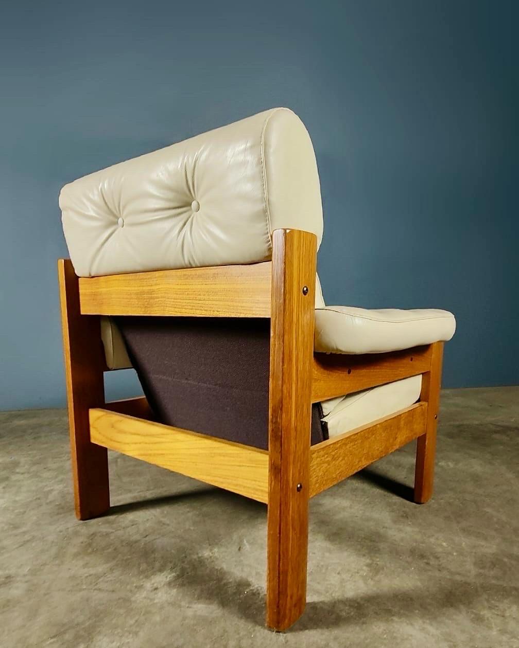Ekornes Amigo Matching Stressless Two Seater Sofa & Armchair In Cream Leather 2