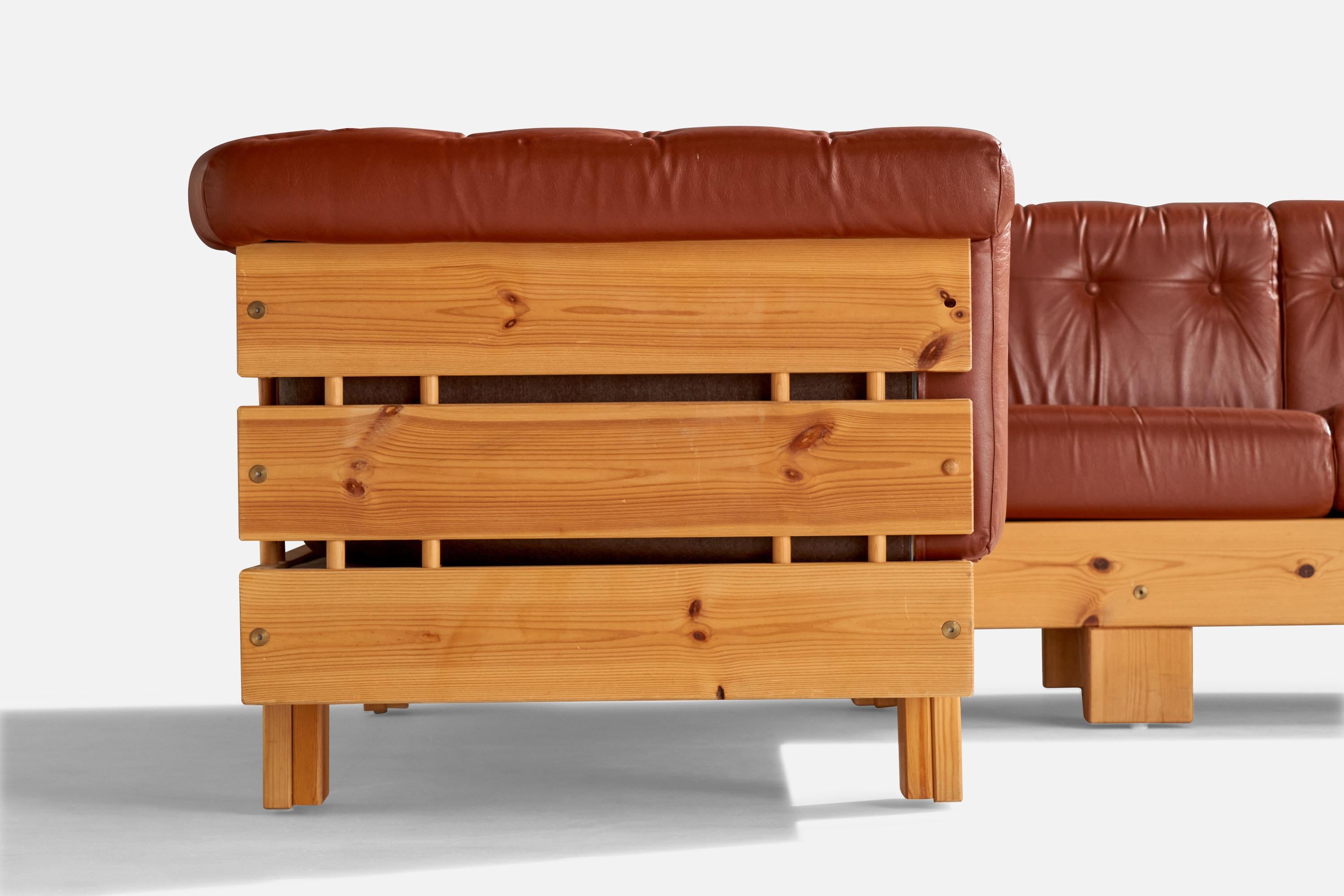 Ekornes Fabrikker, Sectional Sofa, Pine, Leather, Norway, 1970s 4