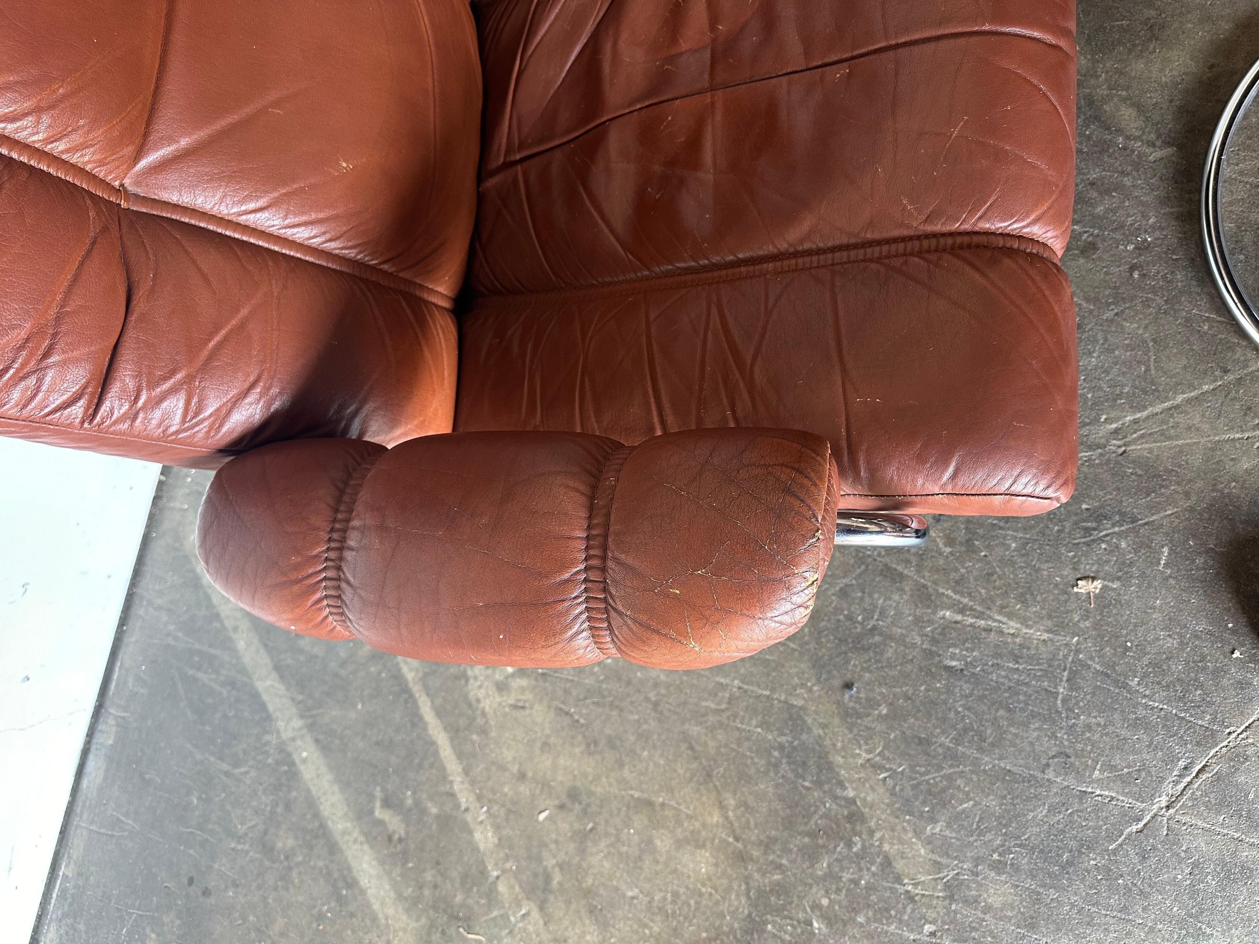 Ekornes Leather Stressless Lounge Chair and Ottoman in Burnt Orange For Sale 3