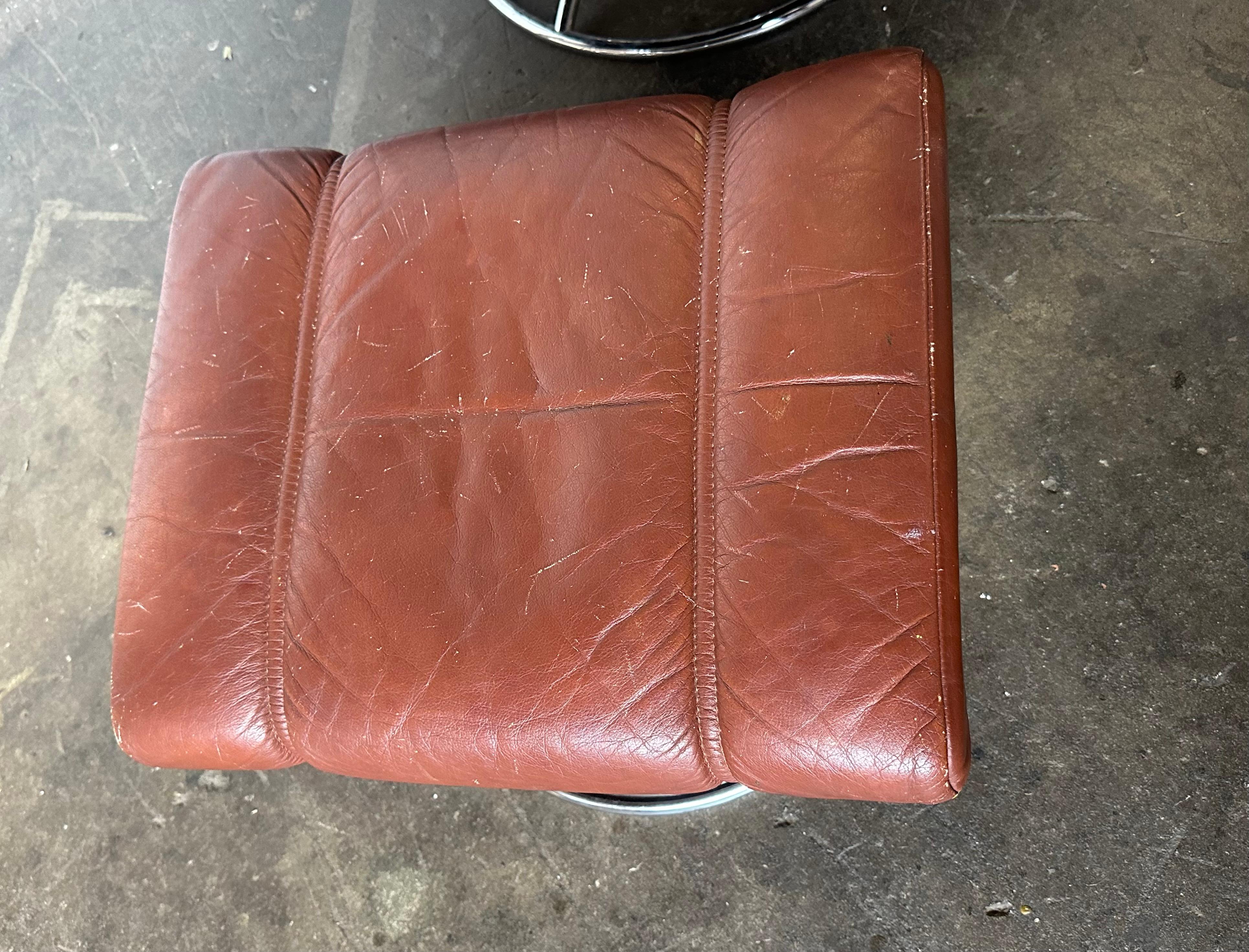 Ekornes Leather Stressless Lounge Chair and Ottoman in Burnt Orange For Sale 9