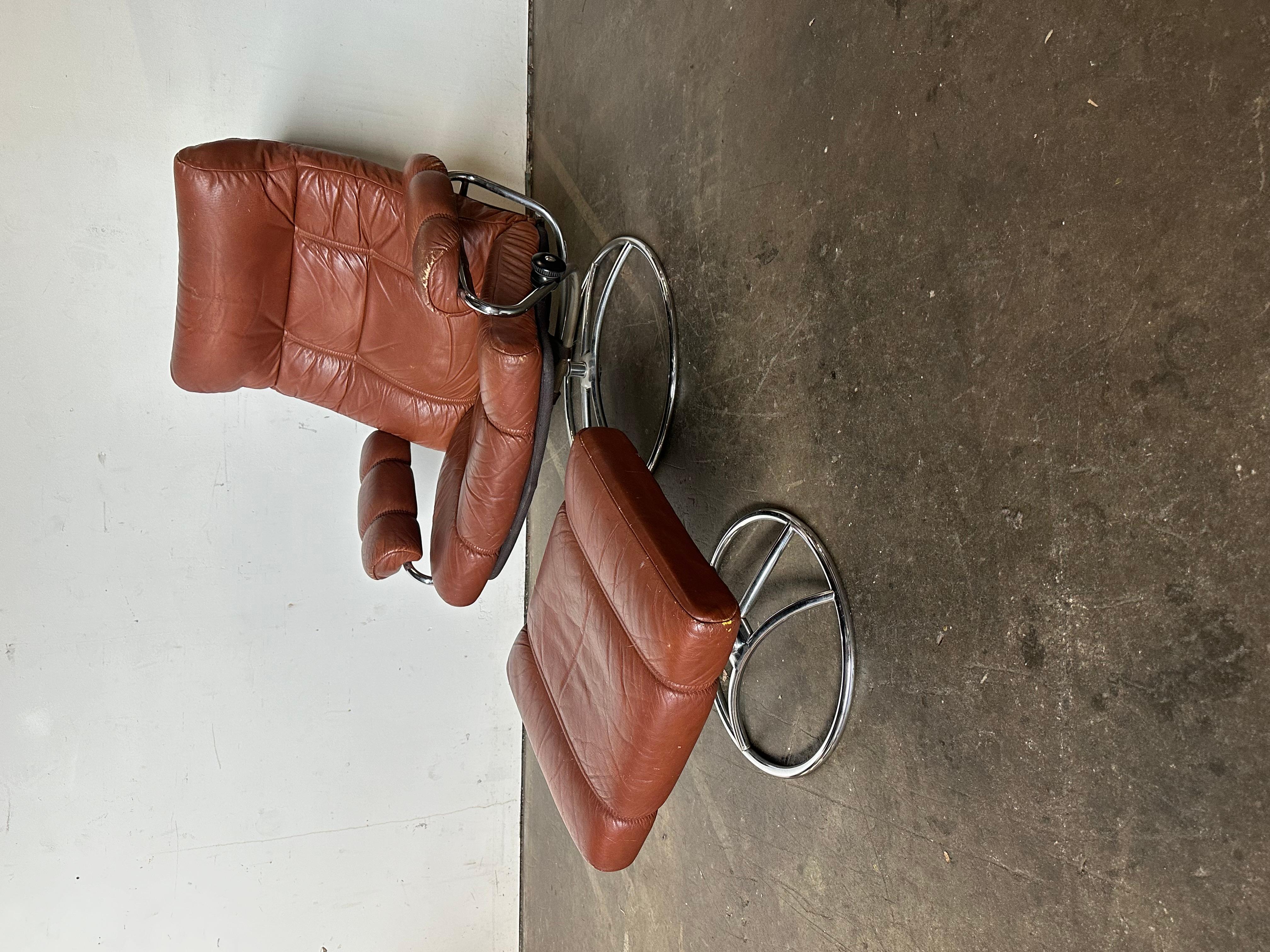 Ekornes Leather Stressless Lounge Chair and Ottoman in Burnt Orange For Sale 13