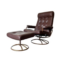 Ekornes Leather Stressless Lounge Chair and Ottoman on Brass Frame