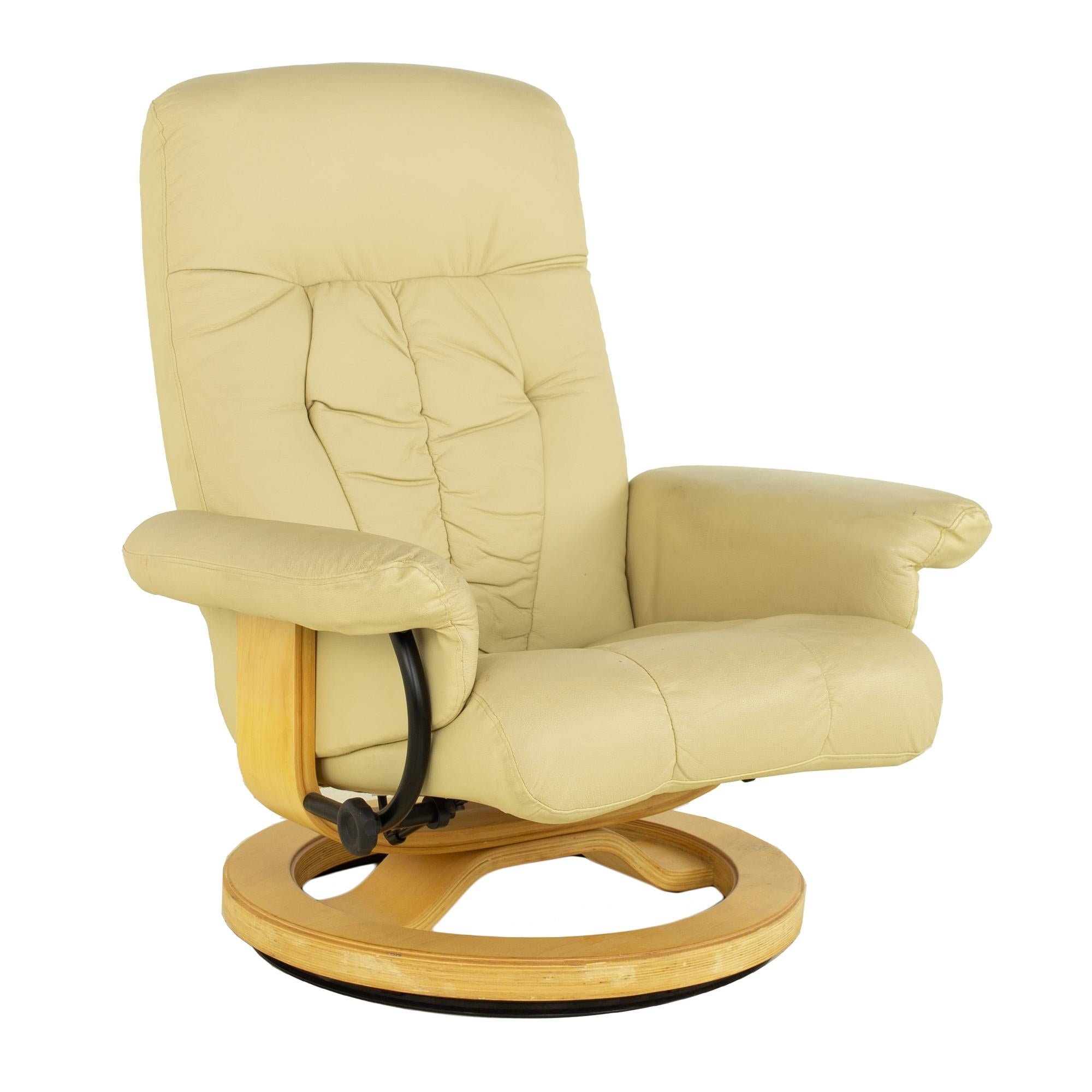 Mid-Century Modern Ekornes Stressless Style Mid Century Leather Lounge Chair and Ottoman