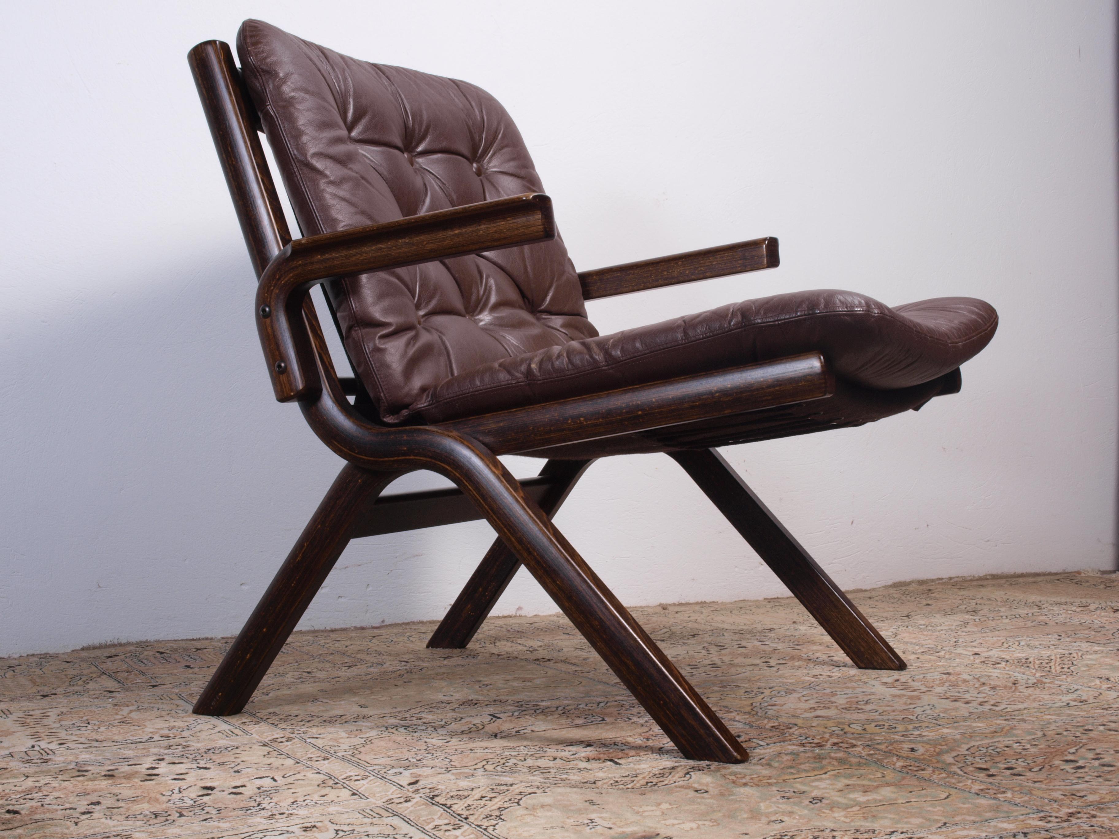 Mid-20th Century Ekornes Norway, Leather folding chair 1960s