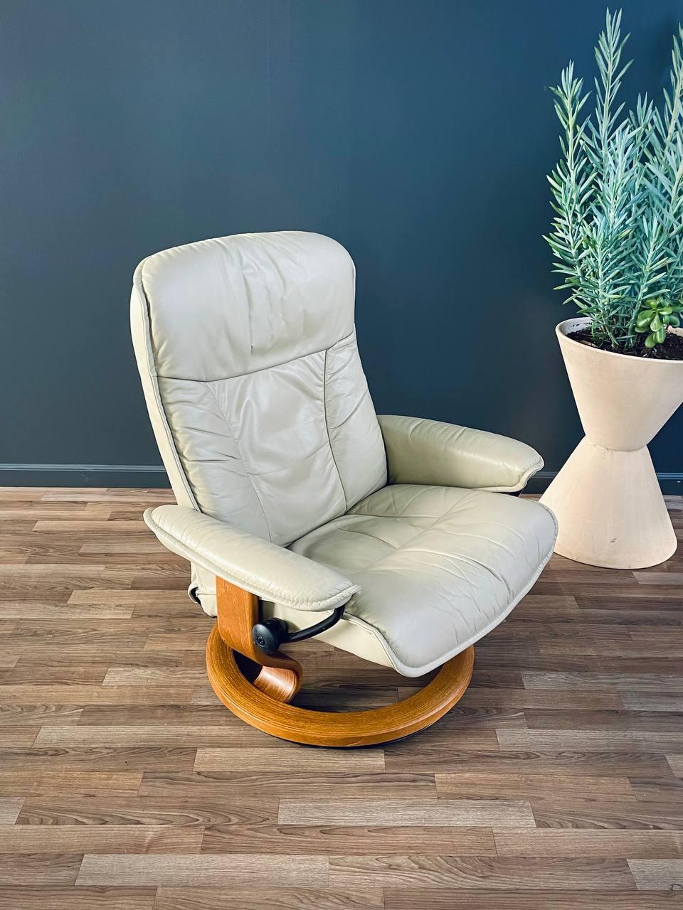 Post-Modern Ekornes Stressless Beige Leather Reclining Swivel Lounge Chair