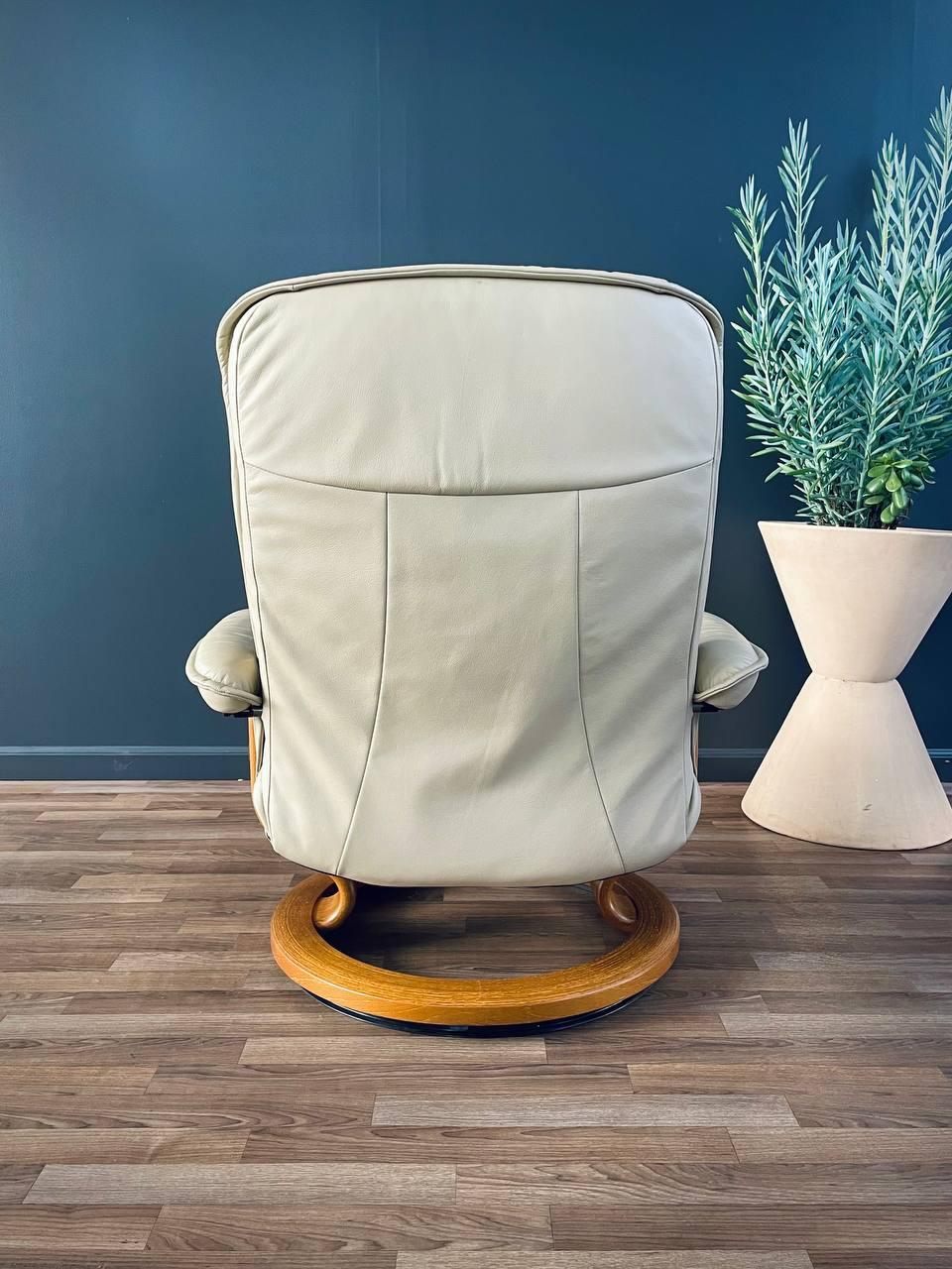 Ekornes Stressless Beige Leather Reclining Swivel Lounge Chair 2