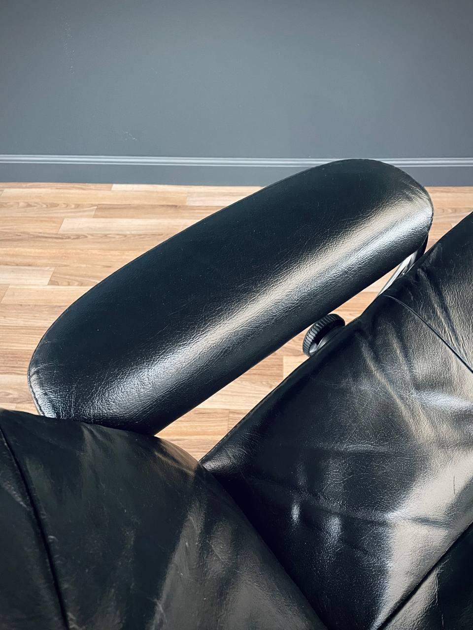 Ekornes Stressless Black Leather & Chrome Reclining Swivel Lounge Chair 3