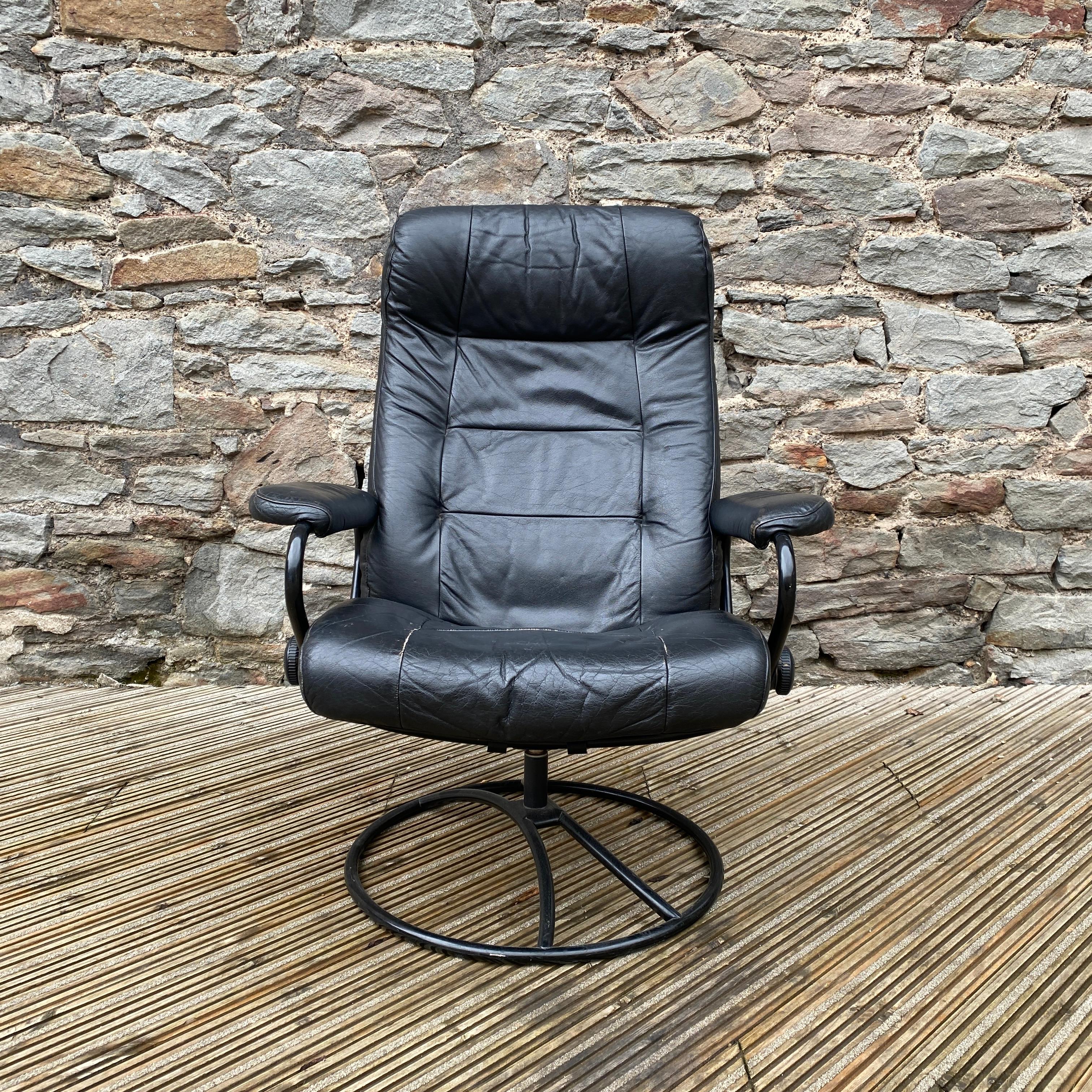 19th Century Ekornes Stressless Black Leather Swivel Reclining Lounge Chair Seat Arm Chair