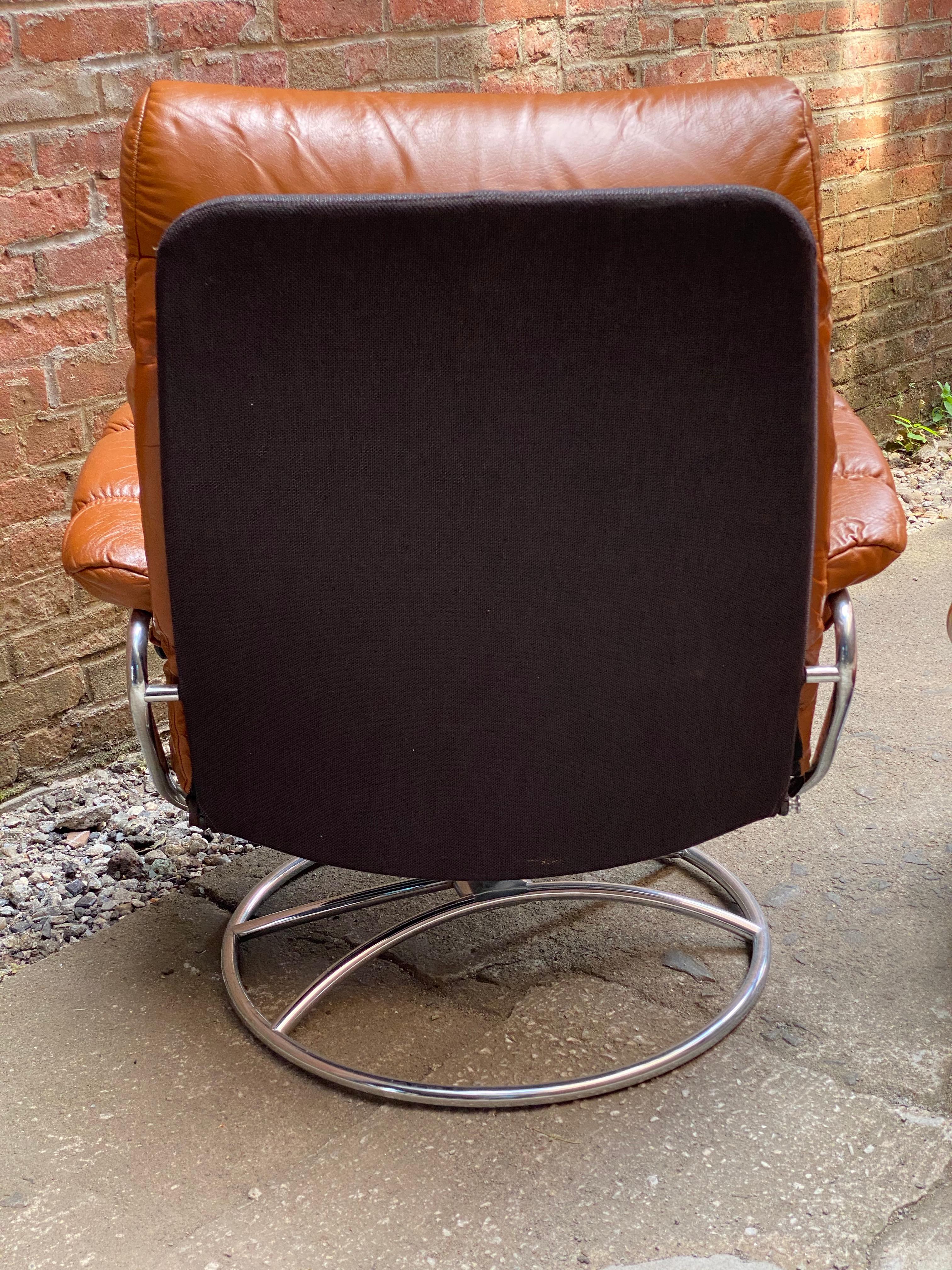 Post-Modern Ekornes Stressless Butterscotch Leather Lounge Chair and Ottoman