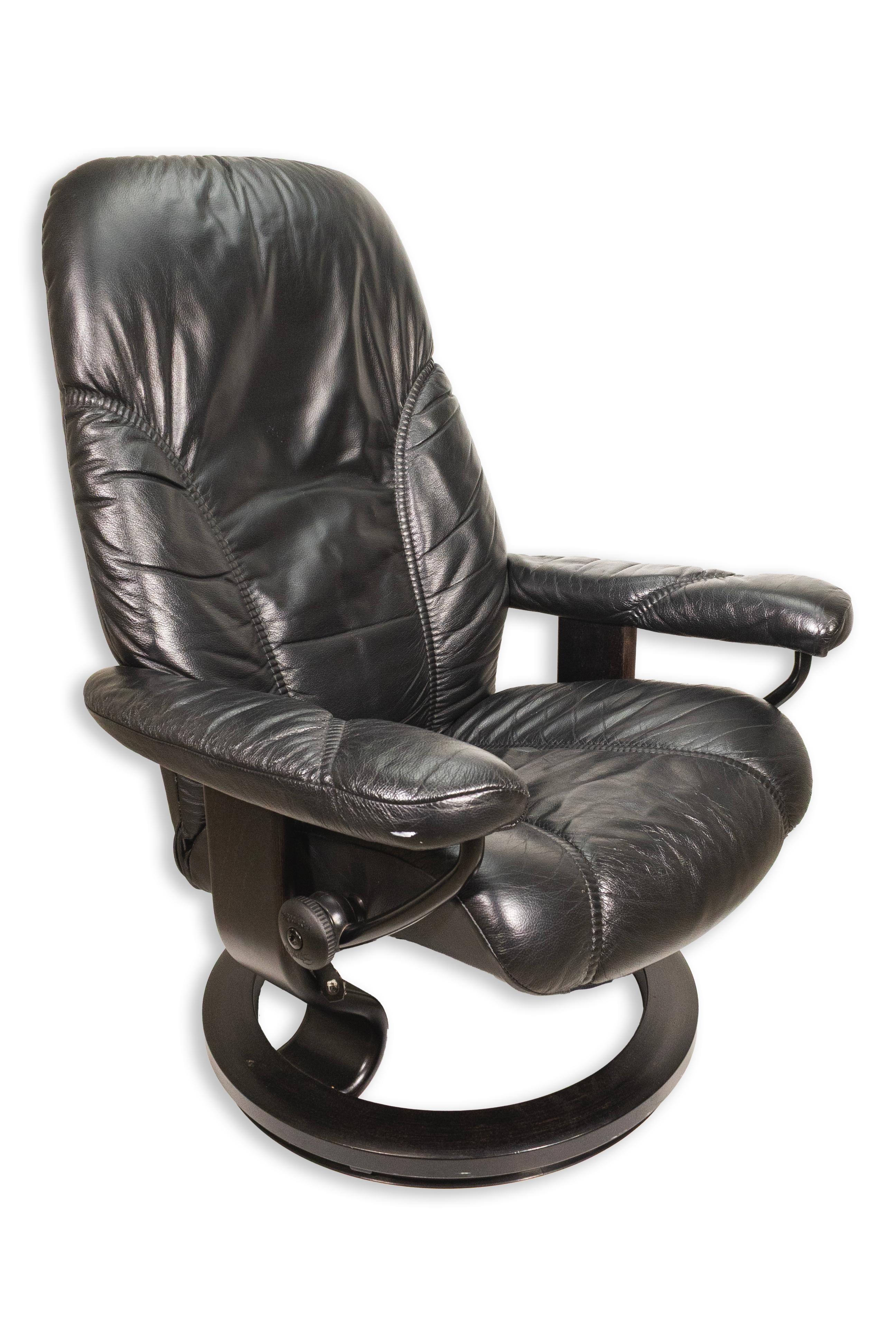 20th Century Ekornes Stressless Danish Black Leather Swivel Lounge Chair with Ottoman For Sale