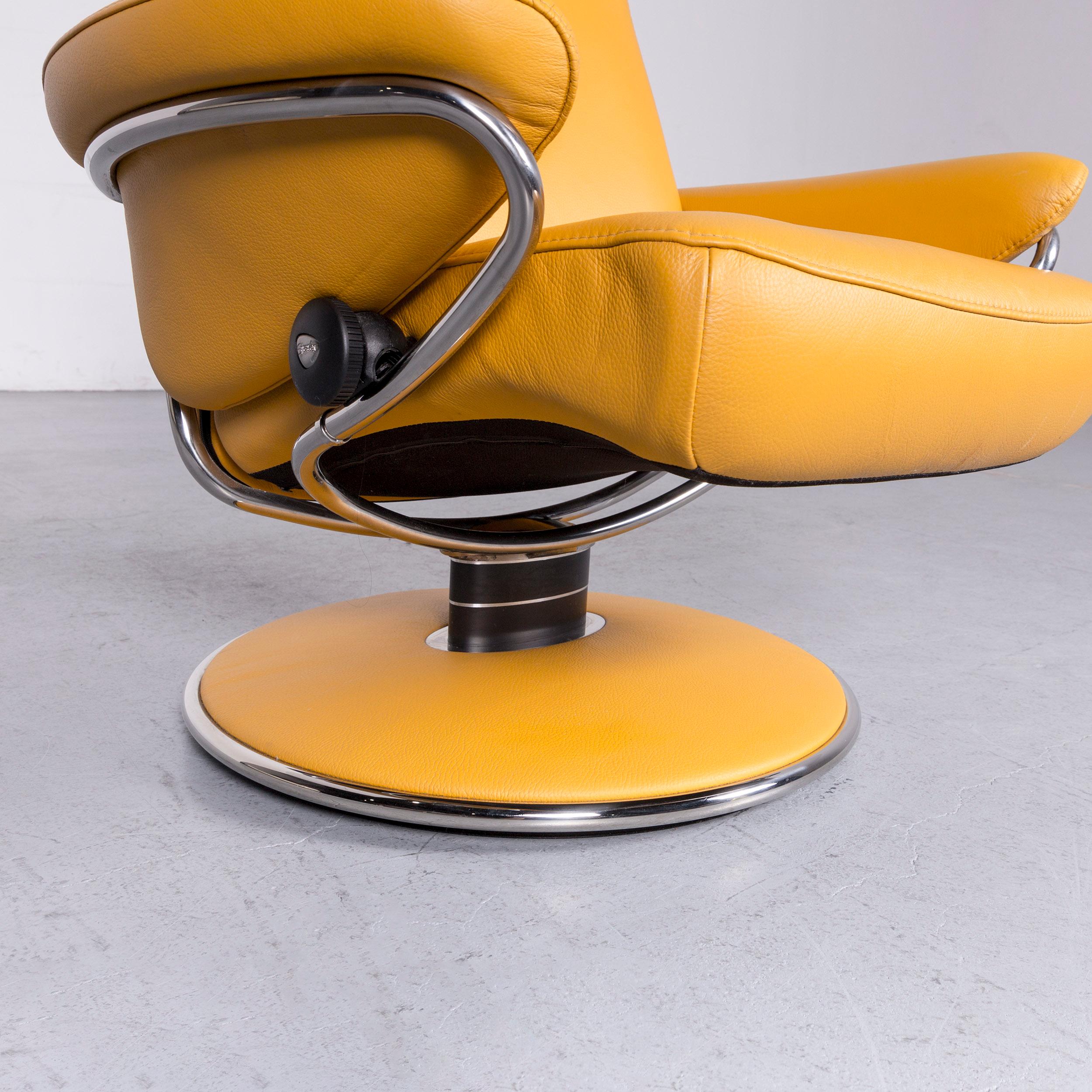 Ekornes Stressless Jazz Designer Leather Armchair Yellow with Stool In Good Condition In Cologne, DE