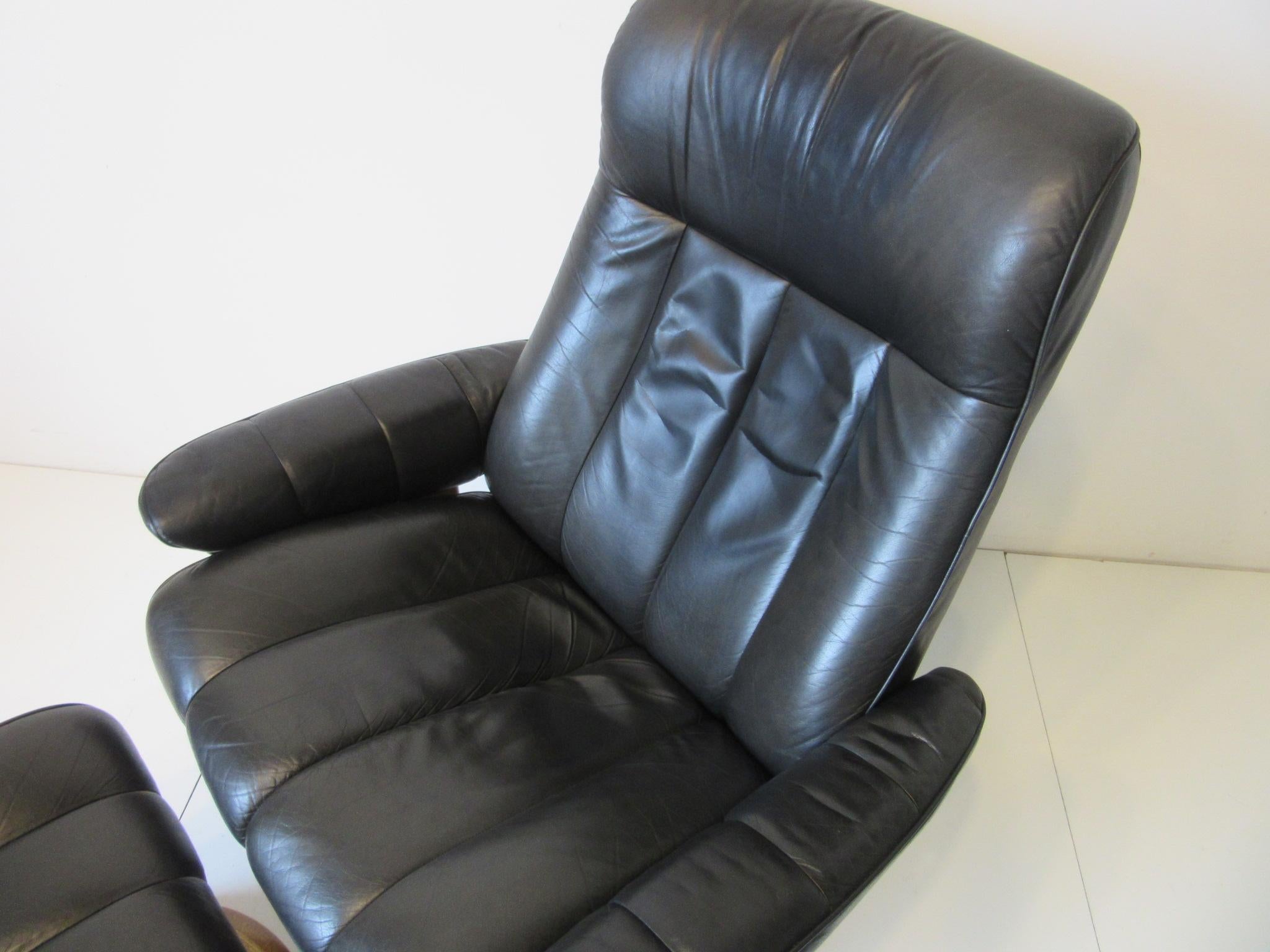 Modern Ekornes Stressless Leather Lounge Chair with Ottoman Norway