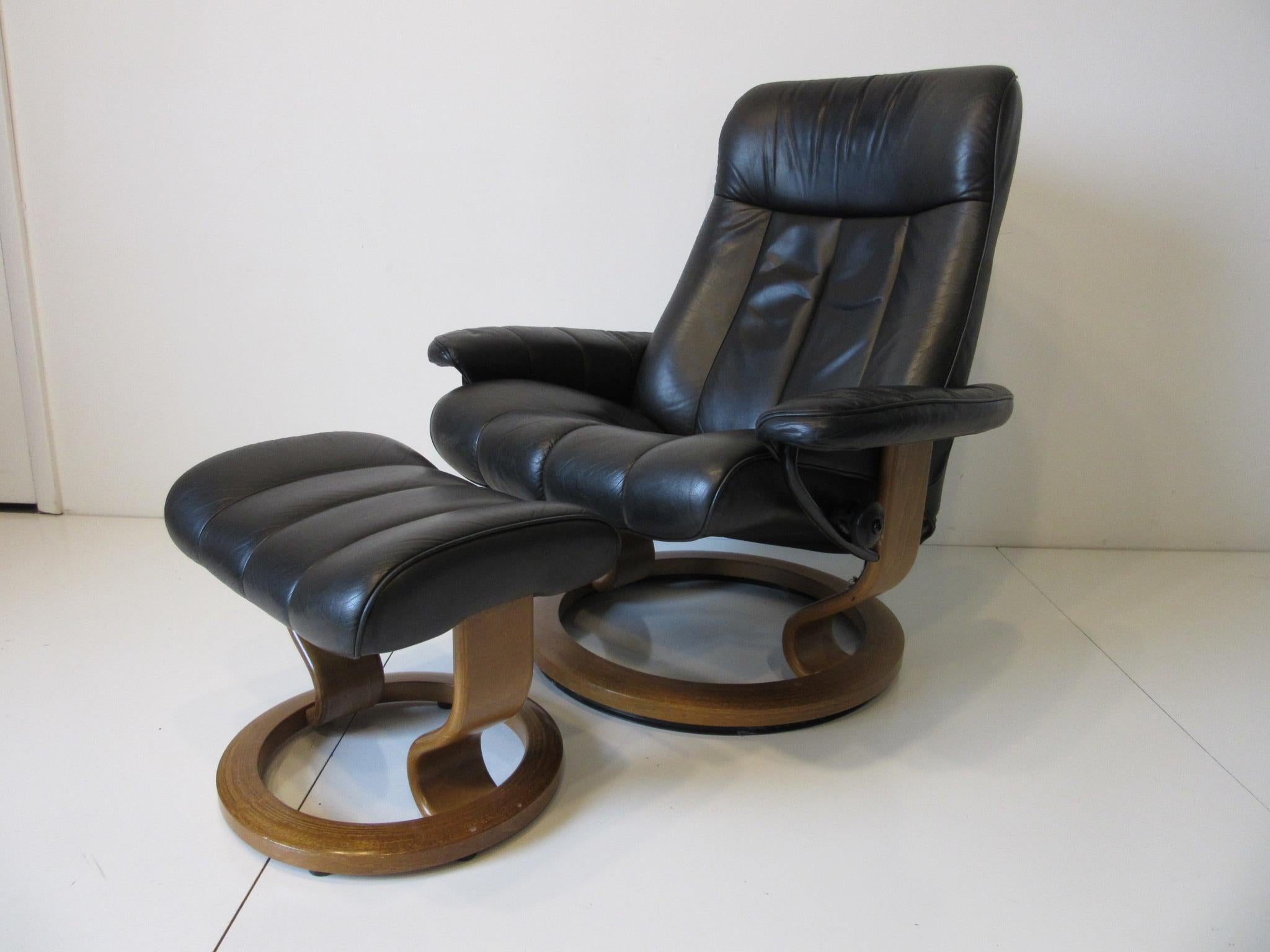 20th Century Ekornes Stressless Leather Lounge Chair with Ottoman Norway