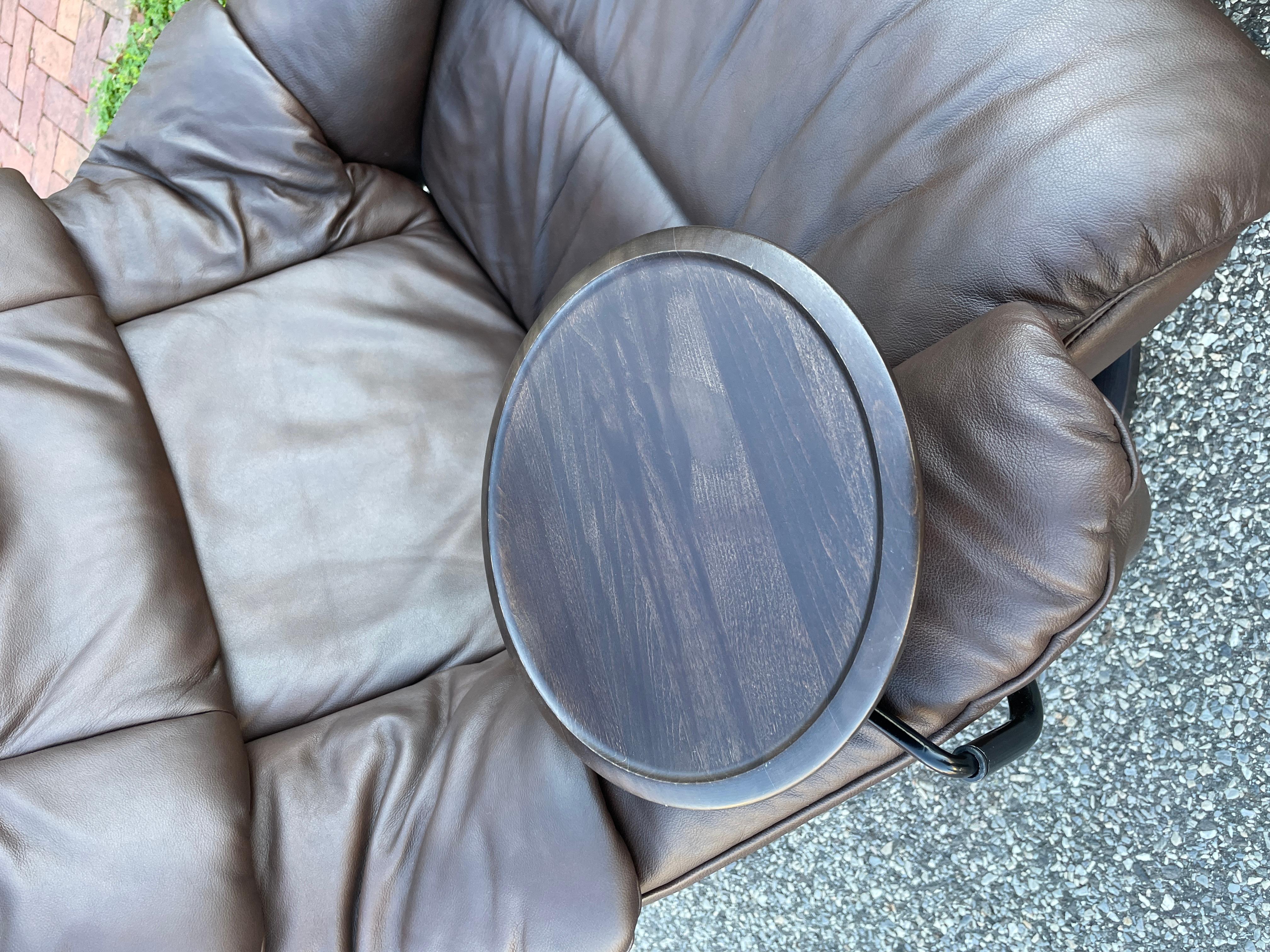 Contemporary Ekornes Stressless Leather Recliner Chair with Table and Ottoman For Sale