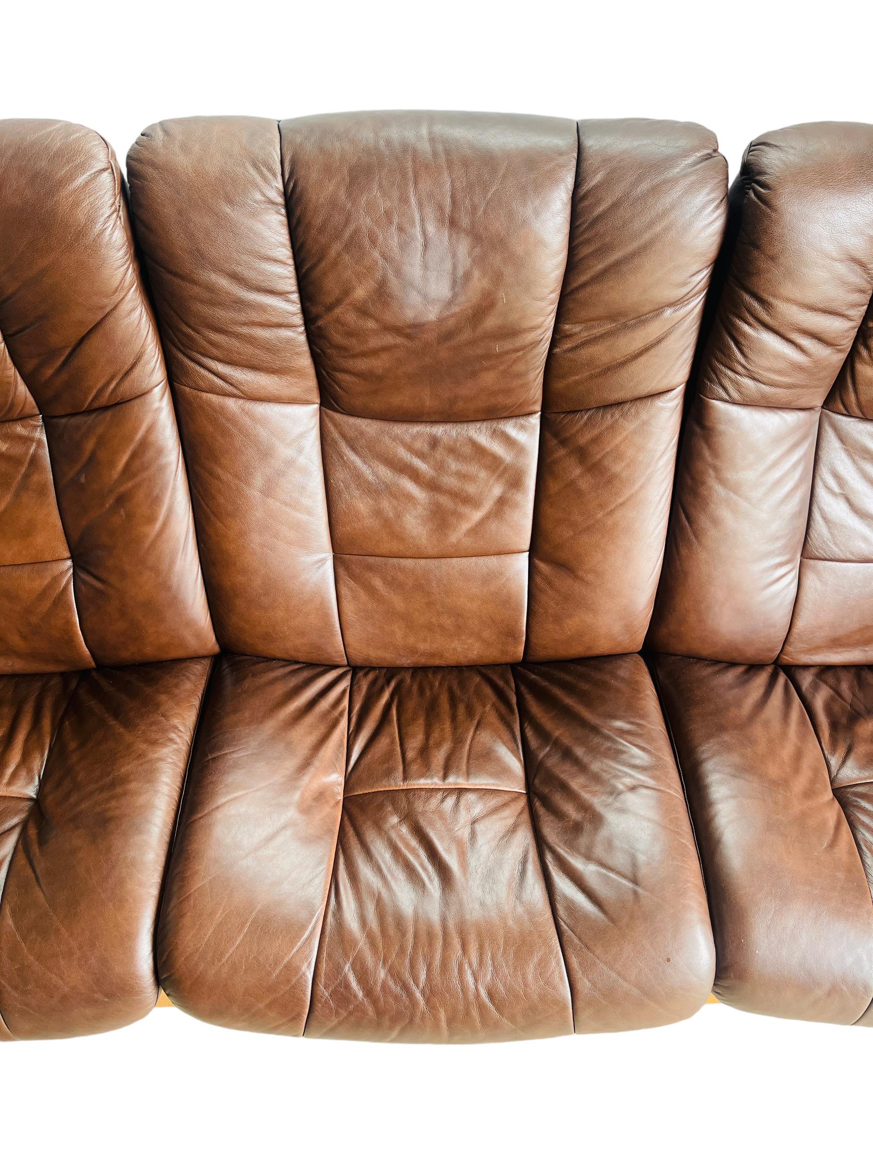 Ekornes Stressless Leather Sofa  In Good Condition In Brooklyn, NY