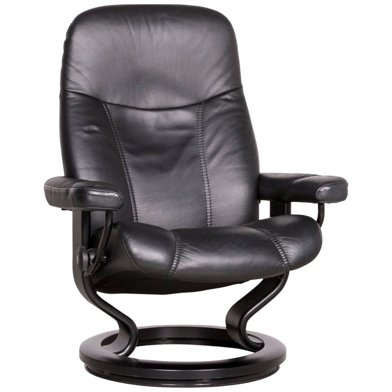 Ekornes Stressless M Armchair Black, Modern Black Leather Recliner Chair