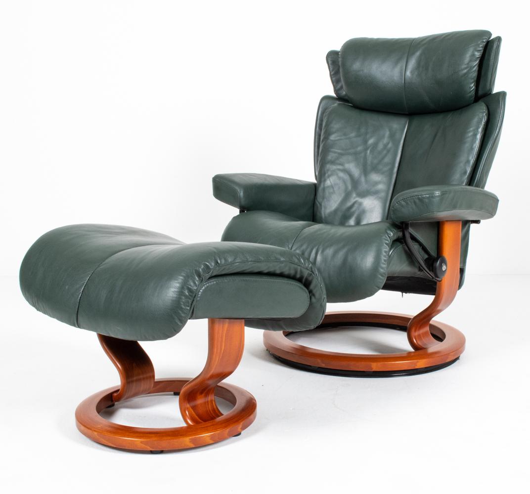 Scandinavian Modern Ekornes Stressless Magic Lounge Chair & Ottoman For Sale