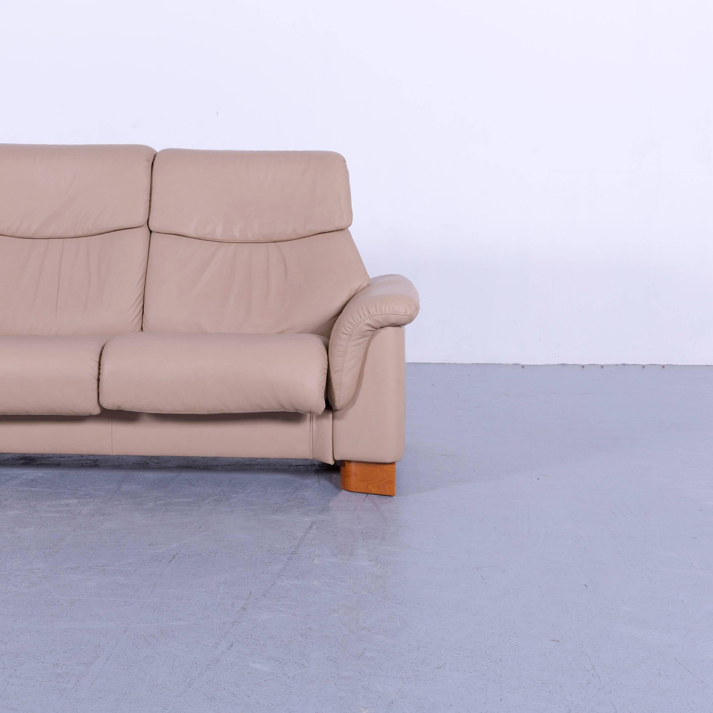 beige recliner sofa