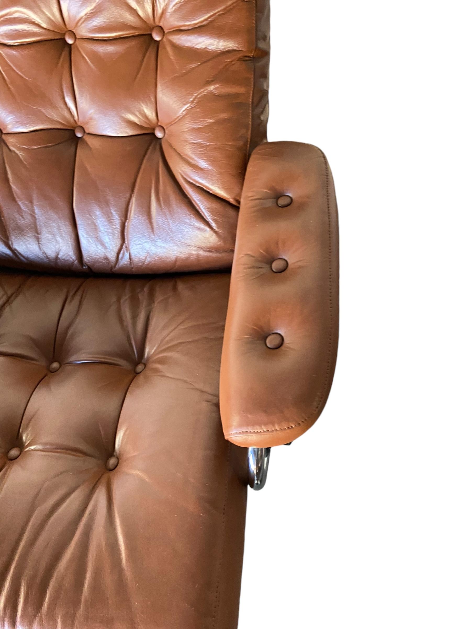 Ekornes Stressless Reclining Lounge Chair and Ottoman 3
