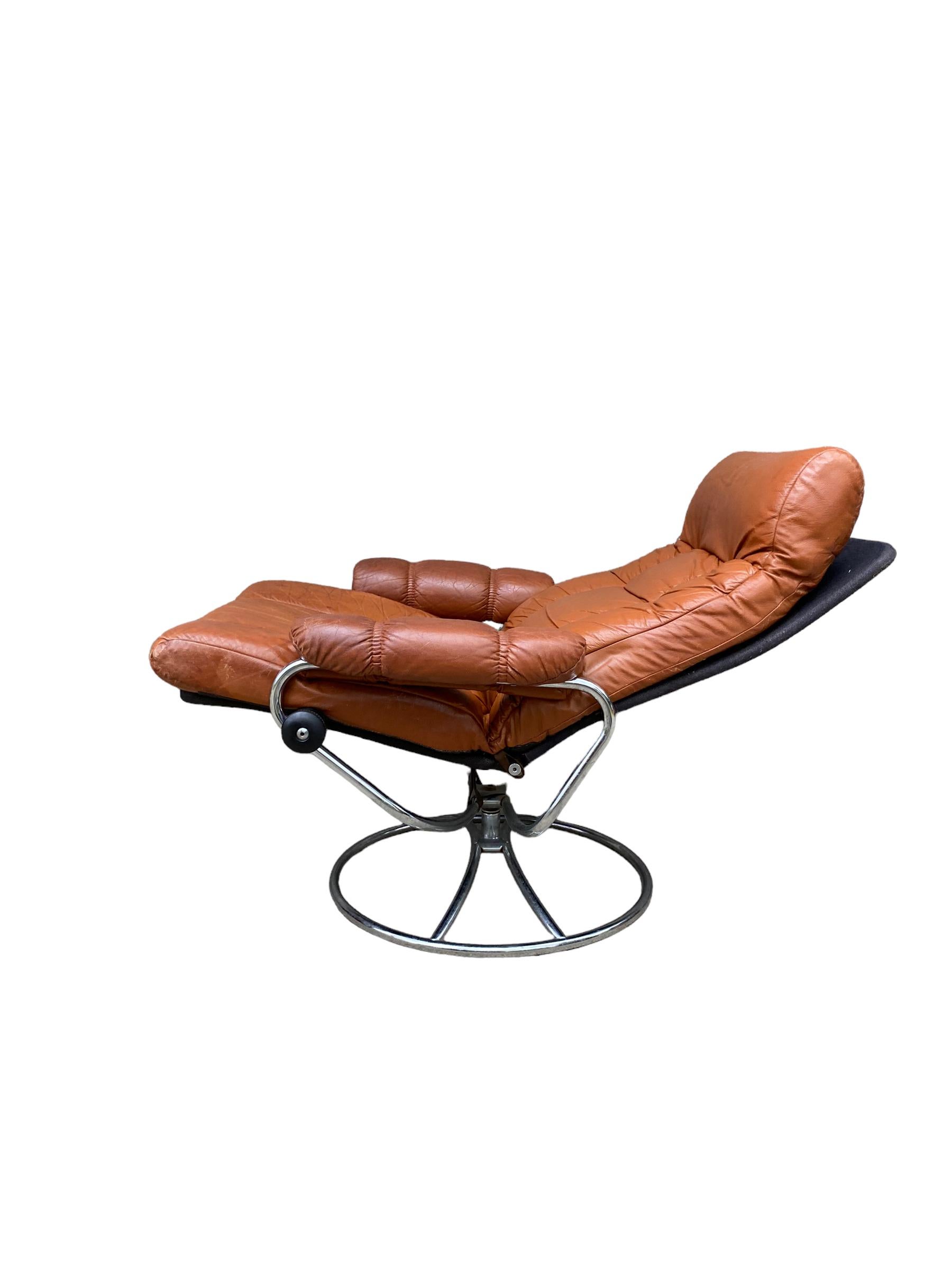 Ekornes Stressless Reclining Lounge Chair and Ottoman 1