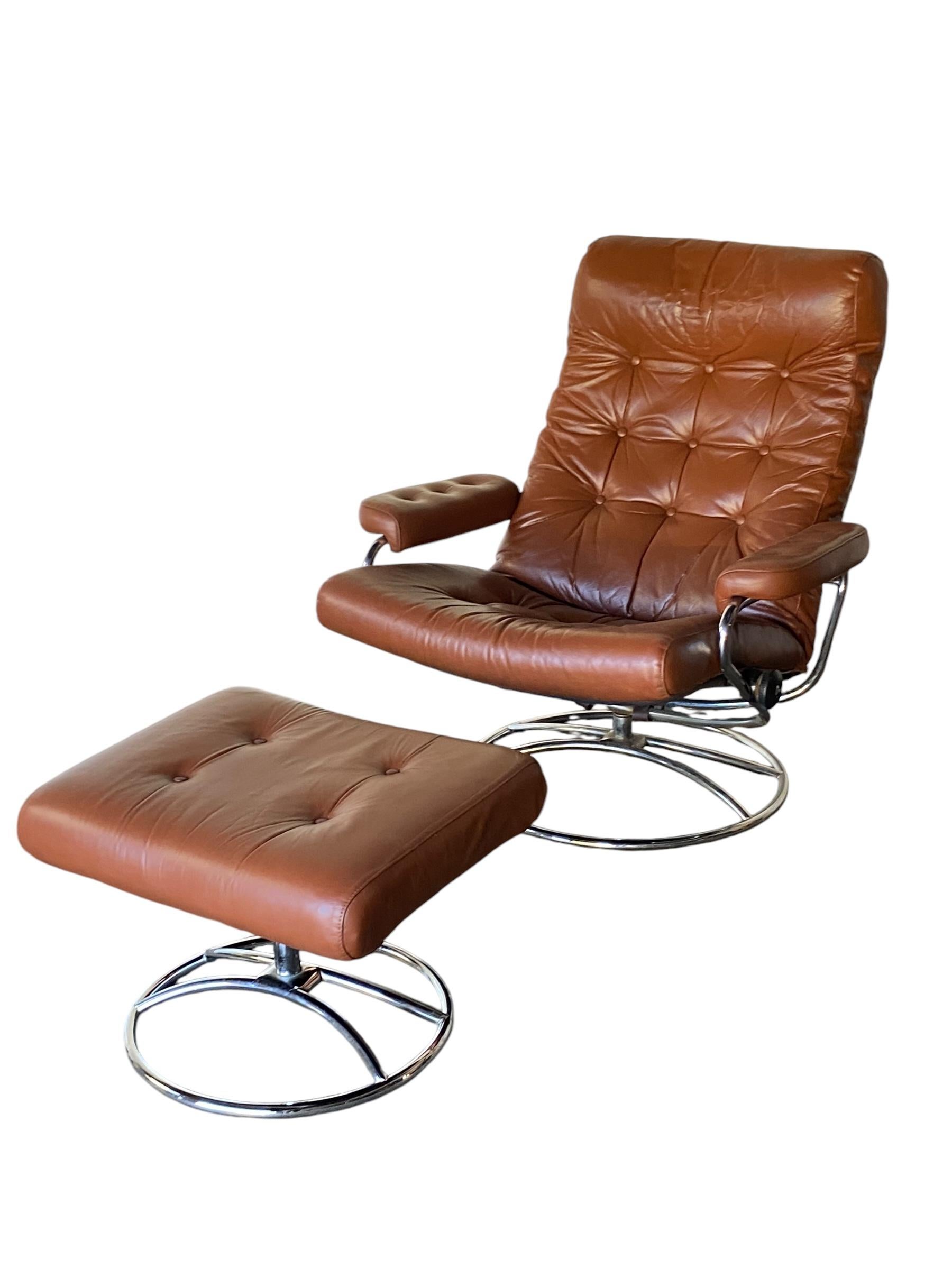 Ekornes Stressless Reclining Lounge Chair and Ottoman 4